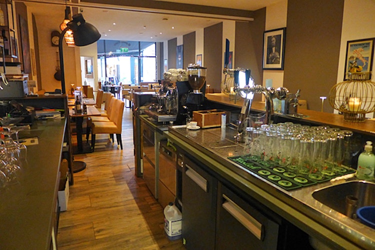 ITALIAANS RESTAURANT TER OVERNAME IN VOORBURG – 60 ZITPLAATSEN EN TWEE TERRASSEN — foto 8 van 18