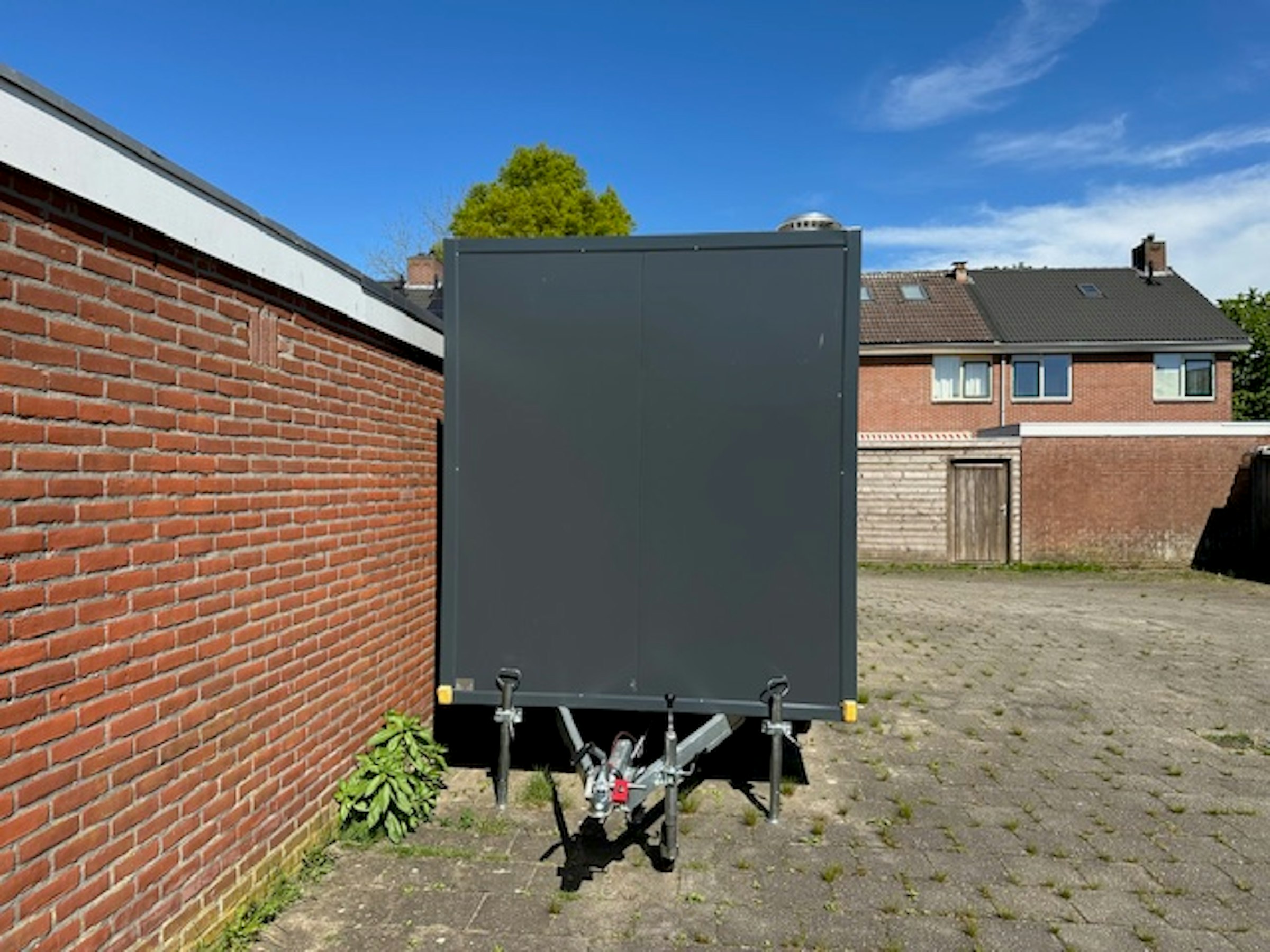 BIJNA NIEUWE FOODTRUCK TER OVERNAME IN NIJMEGEN – BOUWJAAR 2024 — foto 4 van 14