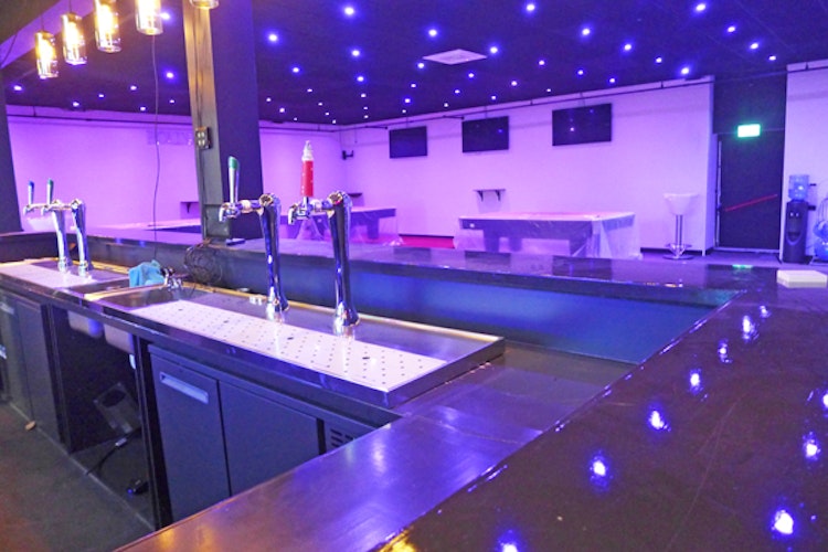 POOL- EN DARTCAFÉ TER OVERNAME IN LEIDSCHENDAM – CIRCA 250 M² — foto 11 van 20