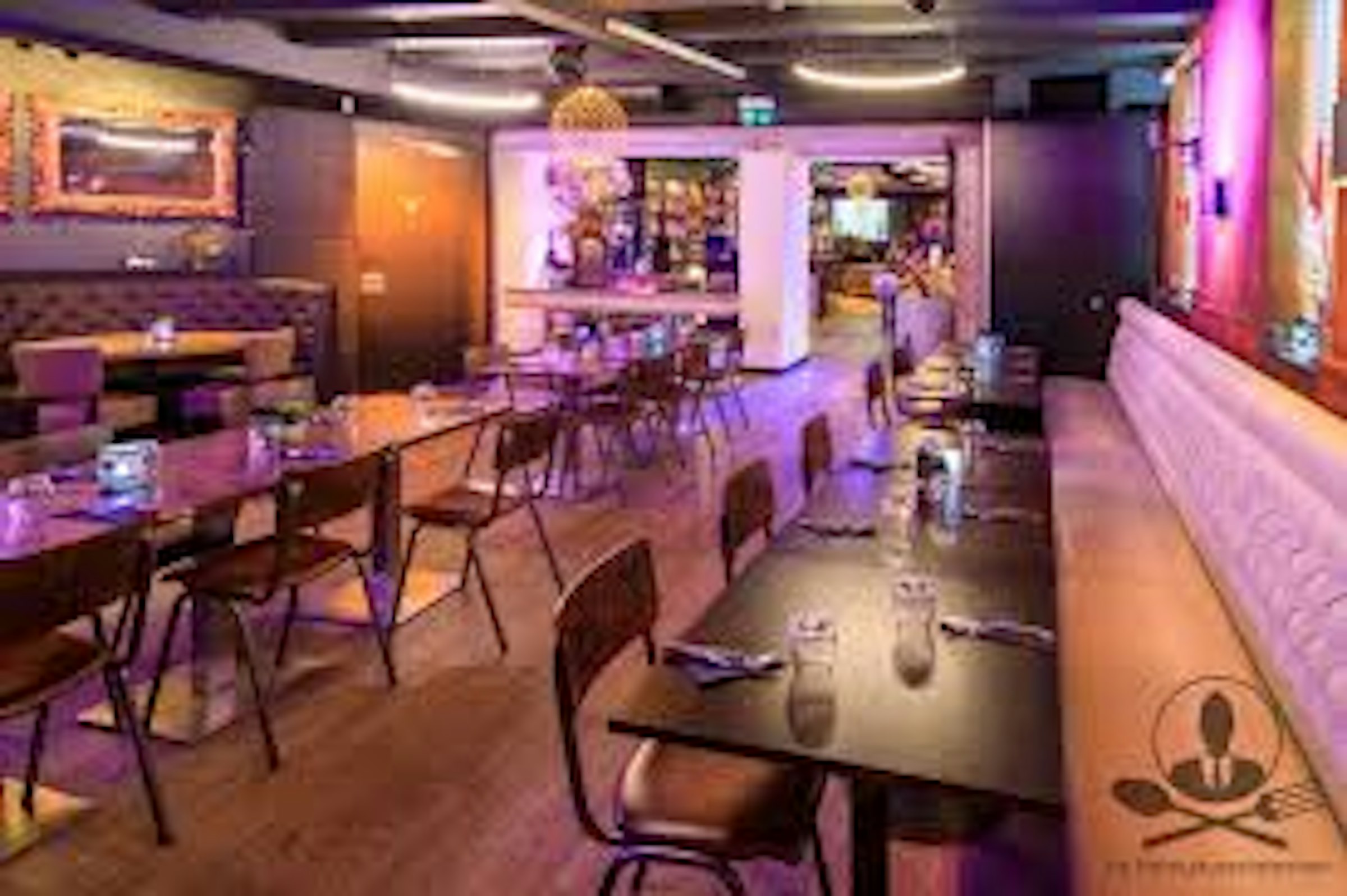 RESTAURANT TER OVERNAME IN VLAARDINGEN – 210 M² EN FLEXIBELE INDELING — foto 4 van 5