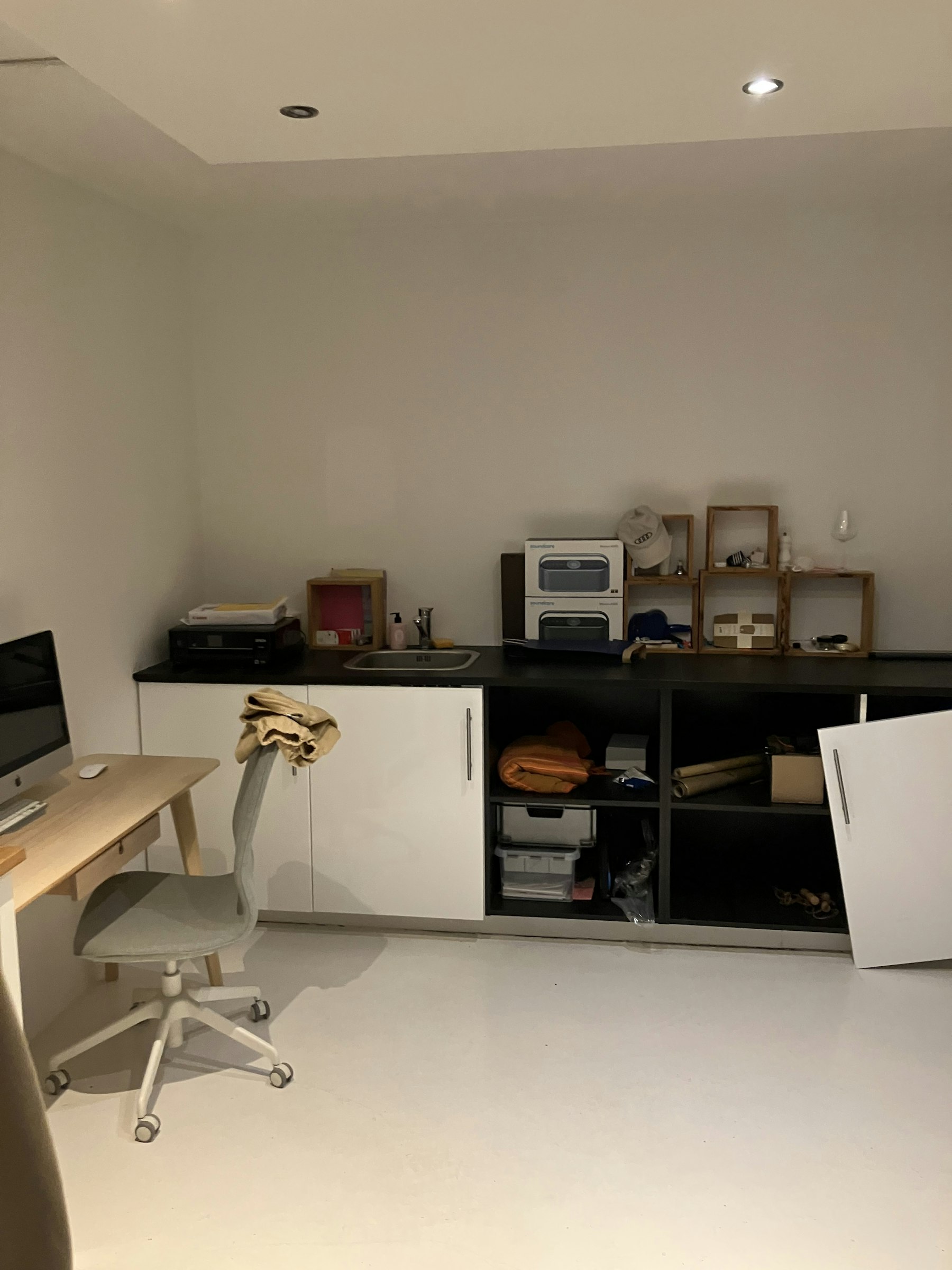 LUNCHROOM TER OVERNAME IN DEN HAAG – 180 M², 30 ZITPLAATSEN EN TERRAS — foto 16 van 21