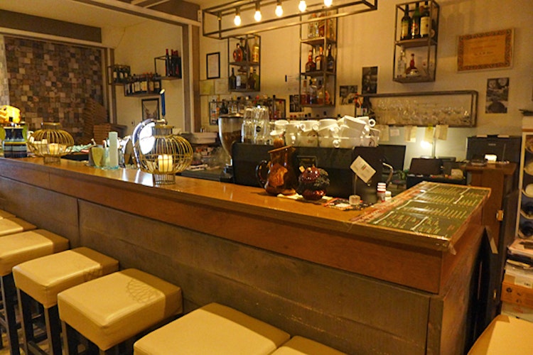 ITALIAANS RESTAURANT TER OVERNAME IN VOORBURG – 60 ZITPLAATSEN EN TWEE TERRASSEN — foto 7 van 18