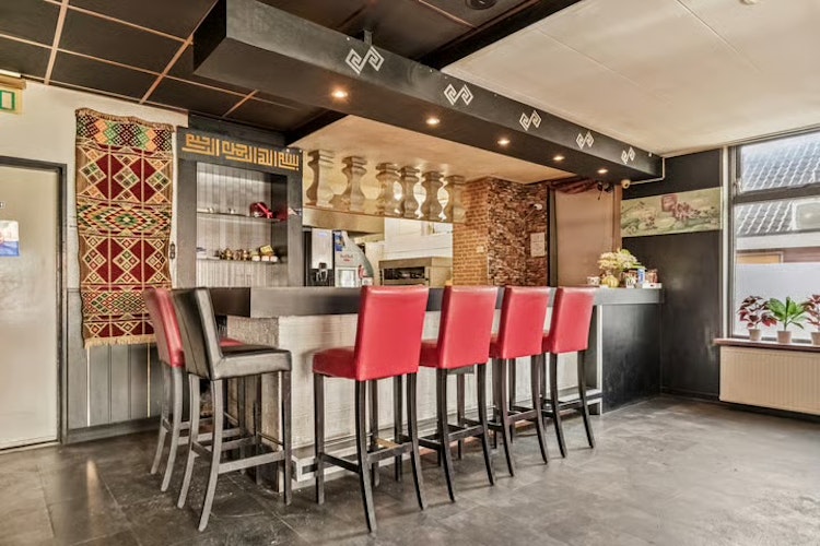 CAFETARIA & HORECAZAAK TER OVERNAME IN SIDDEBUREN – 195 M² EN VASTE KLANTENKRING — foto 2 van 12