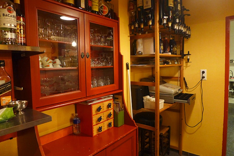 RESTAURANT TER OVERNAME IN DEN HAAG – 36 ZITPLAATSEN EN TERRASMOGELIJKHEID — foto 10 van 17