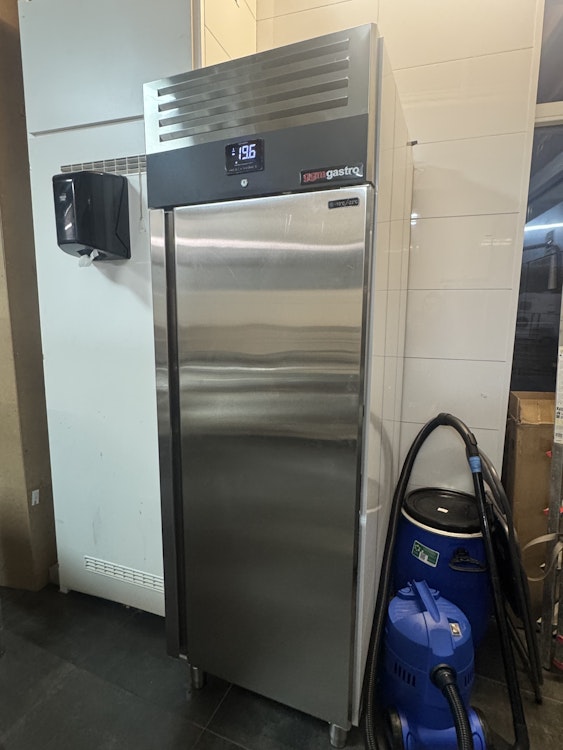 TURN-KEY TAKE-AWAY HORECAKEUKEN TER OVERNAME IN ALMERE – 40 M² EN VOLLEDIGE INVENTARIS — foto 4 van 6