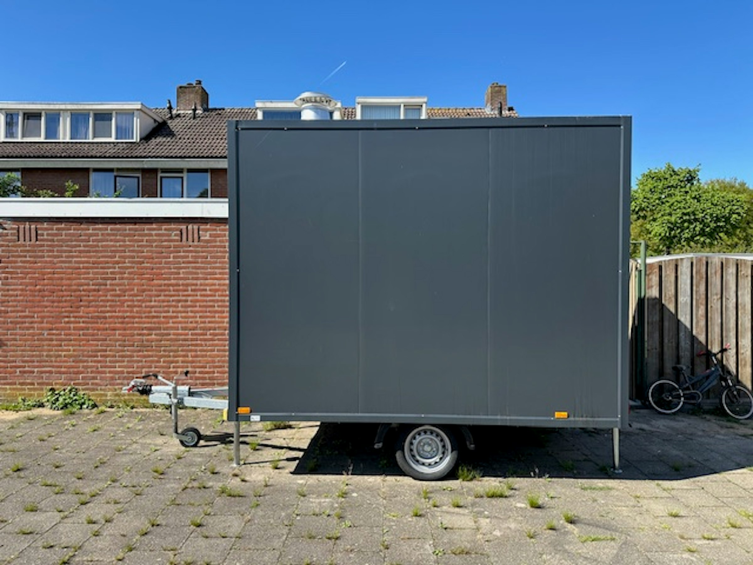 BIJNA NIEUWE FOODTRUCK TER OVERNAME IN NIJMEGEN – BOUWJAAR 2024 — foto 14 van 14