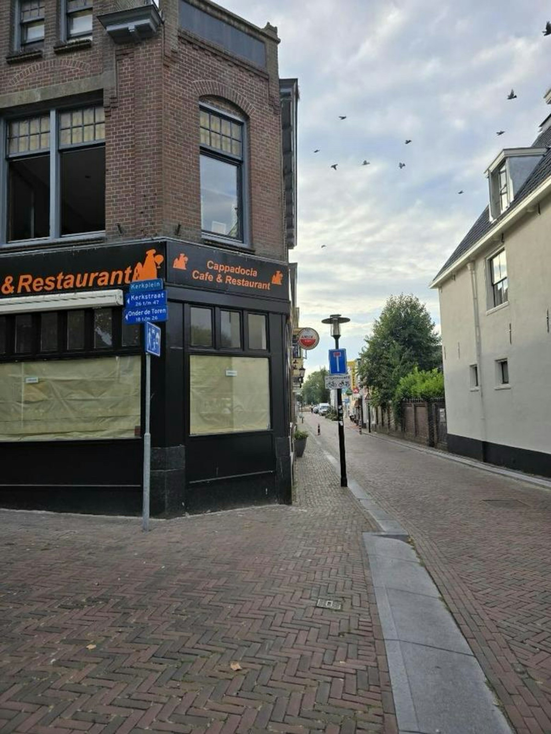 RESTAURANT TER OVERNAME IN HILLEGOM – INSTAPKLAAR EN CENTRAAL GELEGEN — foto 3 van 11