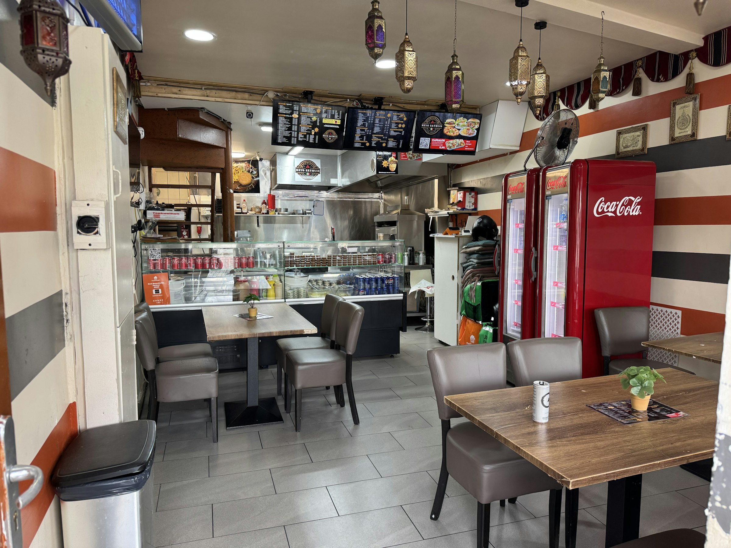 HORECAZAAK TER OVERNAME IN MAASTRICHT – 3 VERDIEPINGEN EN EXPLOITATIEVERGUNNING TOT 04:00 UUR — foto 2 van 7