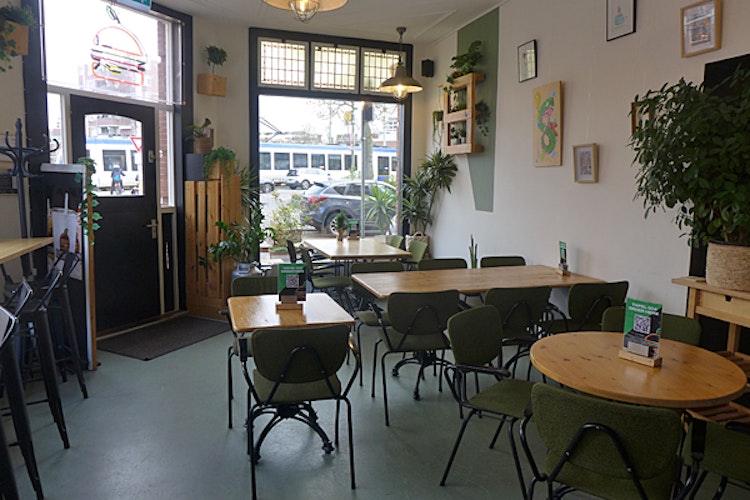 RESTAURANT TER OVERNAME IN DEN HAAG – HOEKPAND MET TERRAS — foto 4 van 22