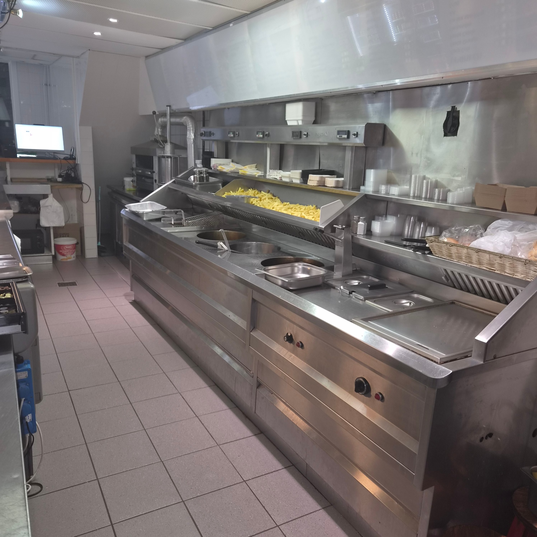 CAFETARIA & LUNCHROOM TER OVERNAME IN HEEMSTEDE – CIRCA 120 M² — foto 7 van 13