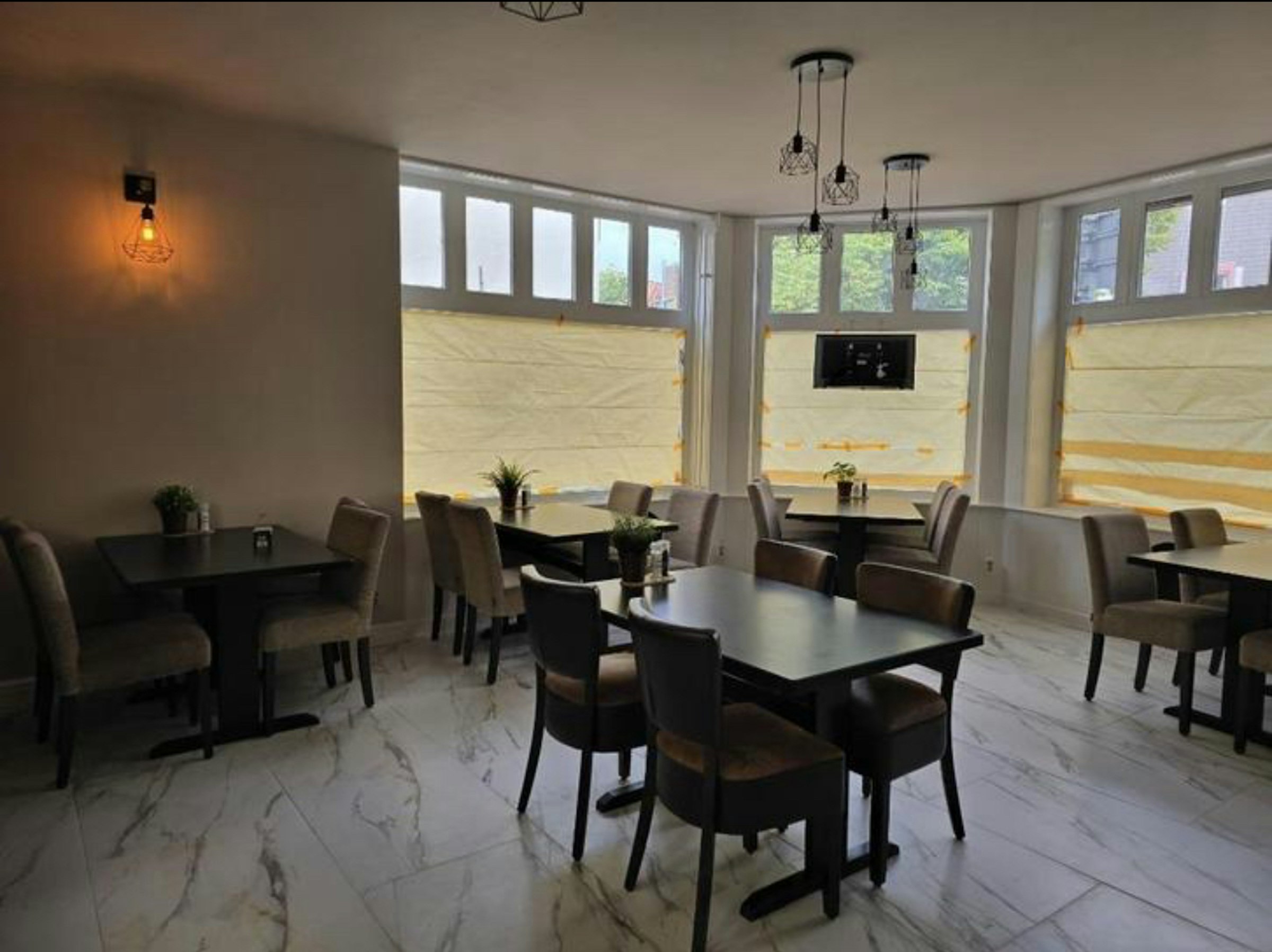 RESTAURANT TER OVERNAME IN HILLEGOM – INSTAPKLAAR EN CENTRAAL GELEGEN — foto 4 van 11
