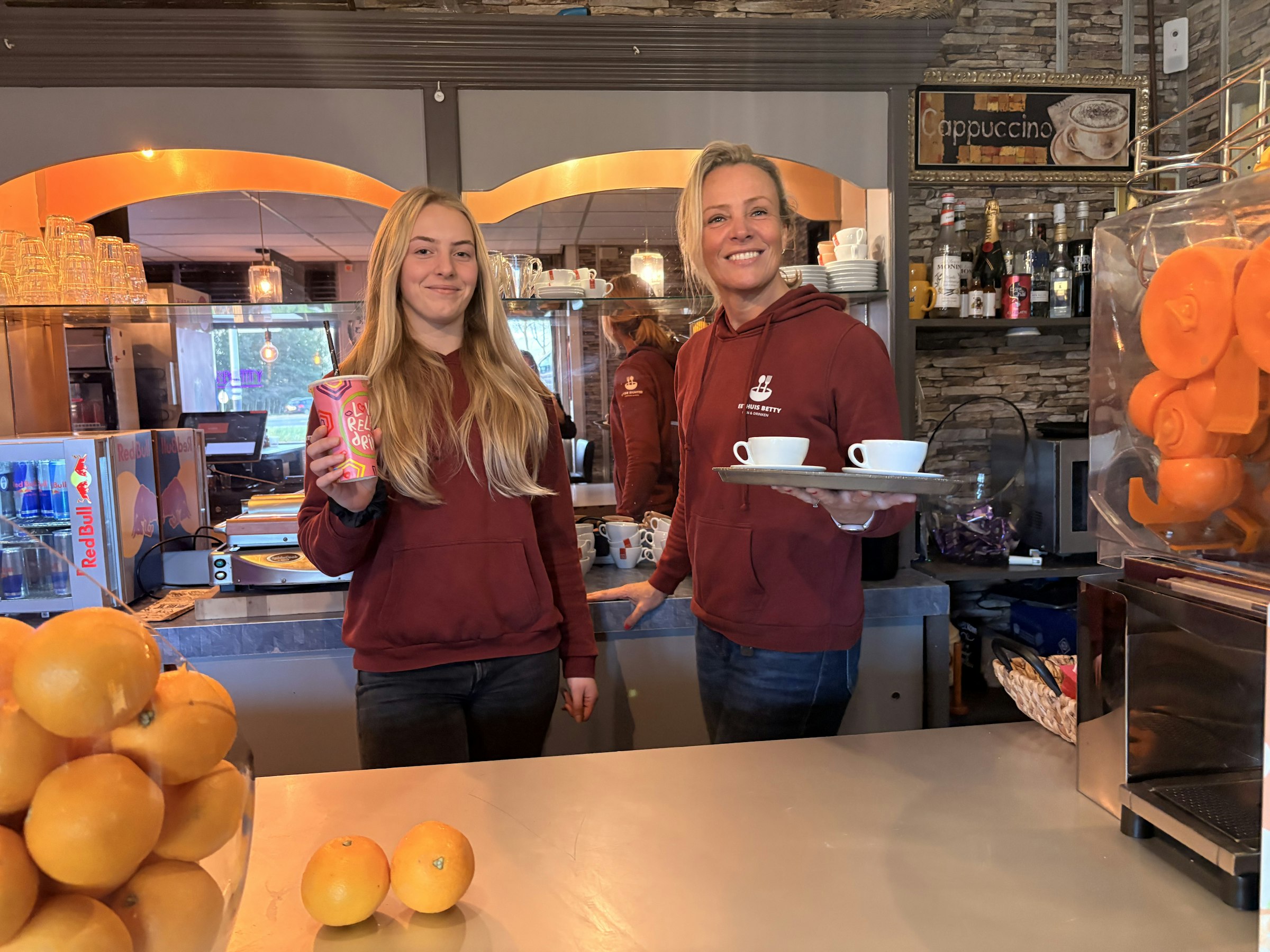 LUNCHROOM TER OVERNAME IN WORMERVEER – EETHUIS BETTY MET TERRAS — foto 7 van 7