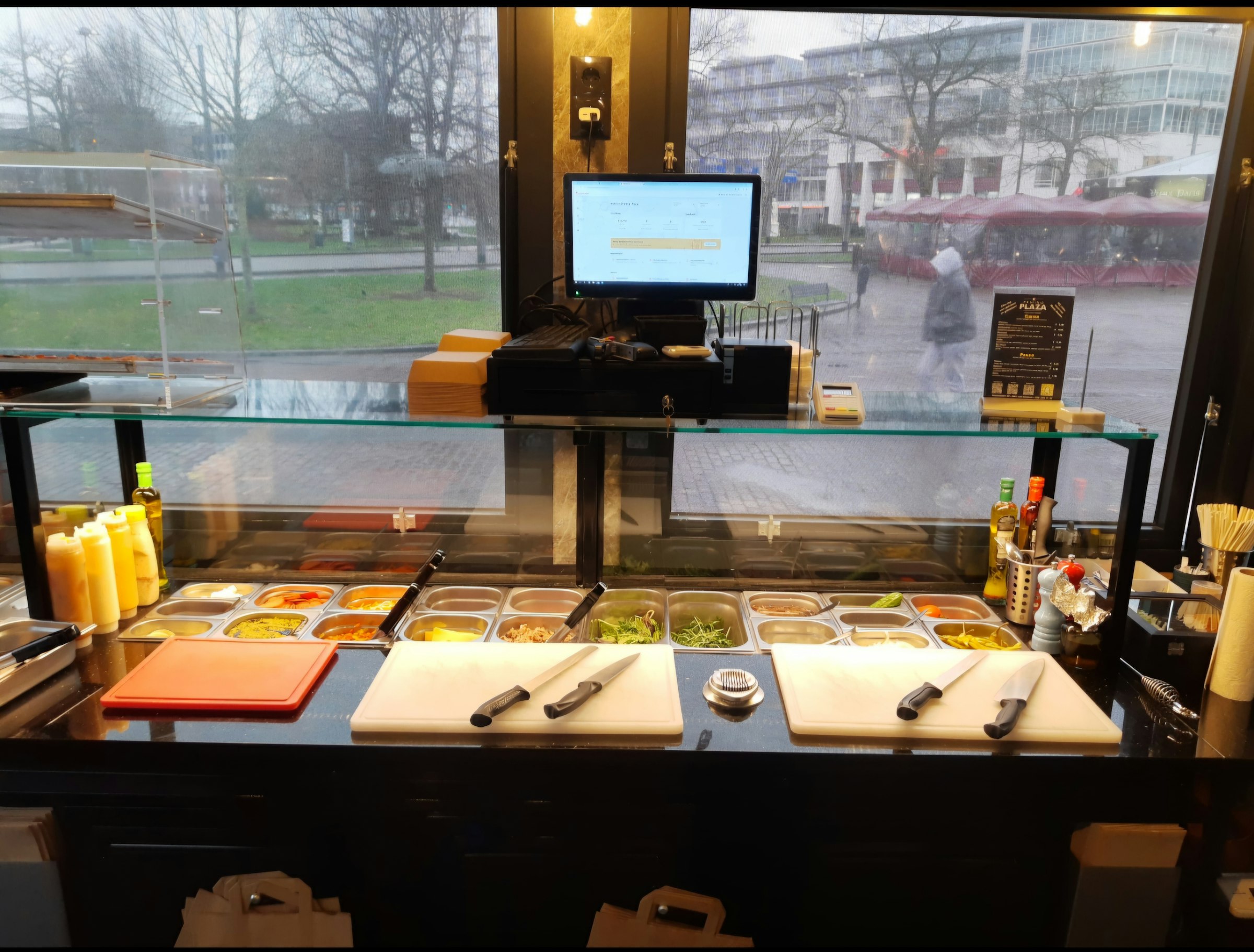 BROODJESZAAK KIOSK TER OVERNAME IN ARNHEM – 15 M² IN HET CENTRUM — foto 3 van 7