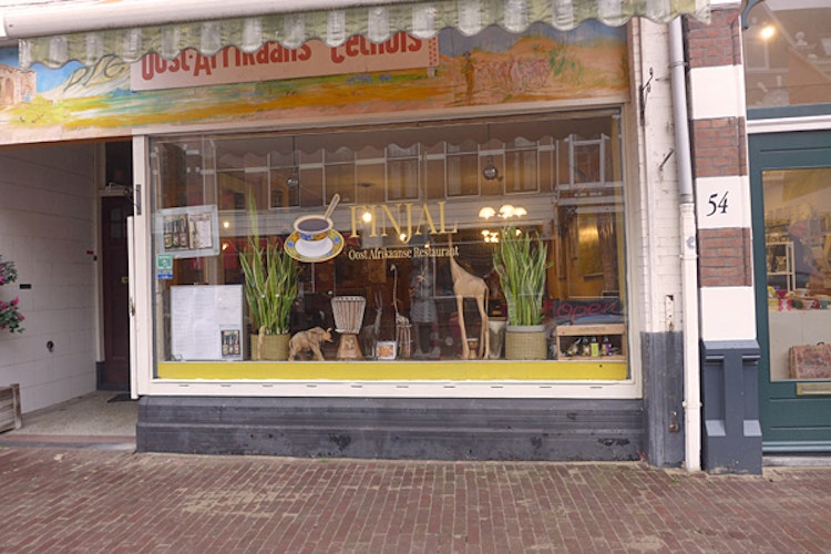 RESTAURANT TER OVERNAME IN DEN HAAG – 36 ZITPLAATSEN EN TERRASMOGELIJKHEID — foto 2 van 17