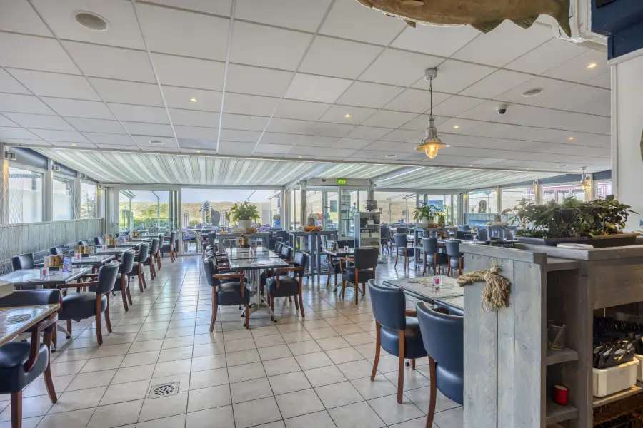 VISRESTAURANT TER OVERNAME IN NOORDWIJK – BOULEVARDLOCATIE — foto 6 van 11