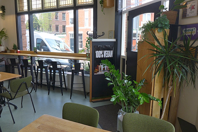 RESTAURANT TER OVERNAME IN DEN HAAG – HOEKPAND MET TERRAS — foto 6 van 22