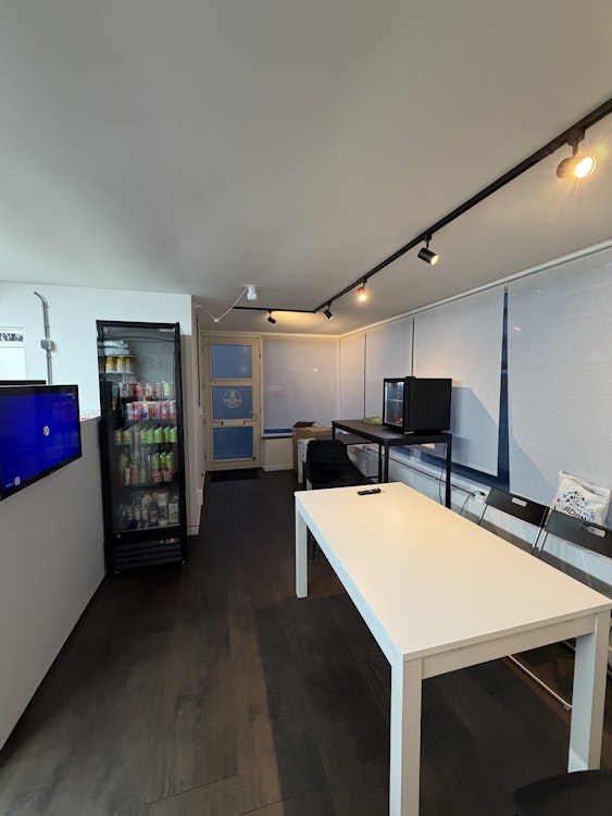 BURGERS & CHICKEN TER OVERNAME IN AMSTELVEEN – 50 M² EN VOLLEDIG INGERICHT — foto 5 van 6