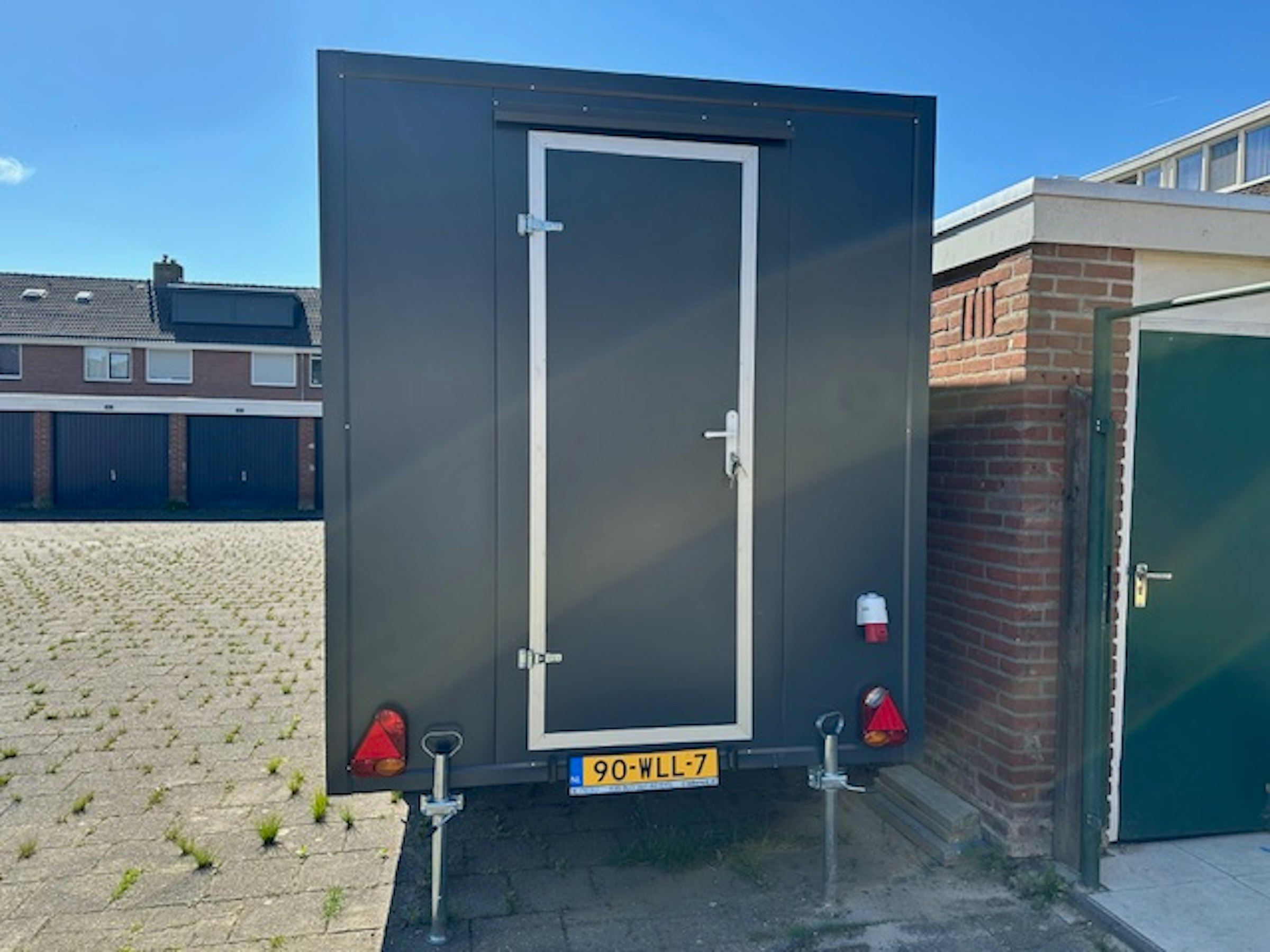 BIJNA NIEUWE FOODTRUCK TER OVERNAME IN NIJMEGEN – BOUWJAAR 2024 — foto 3 van 14