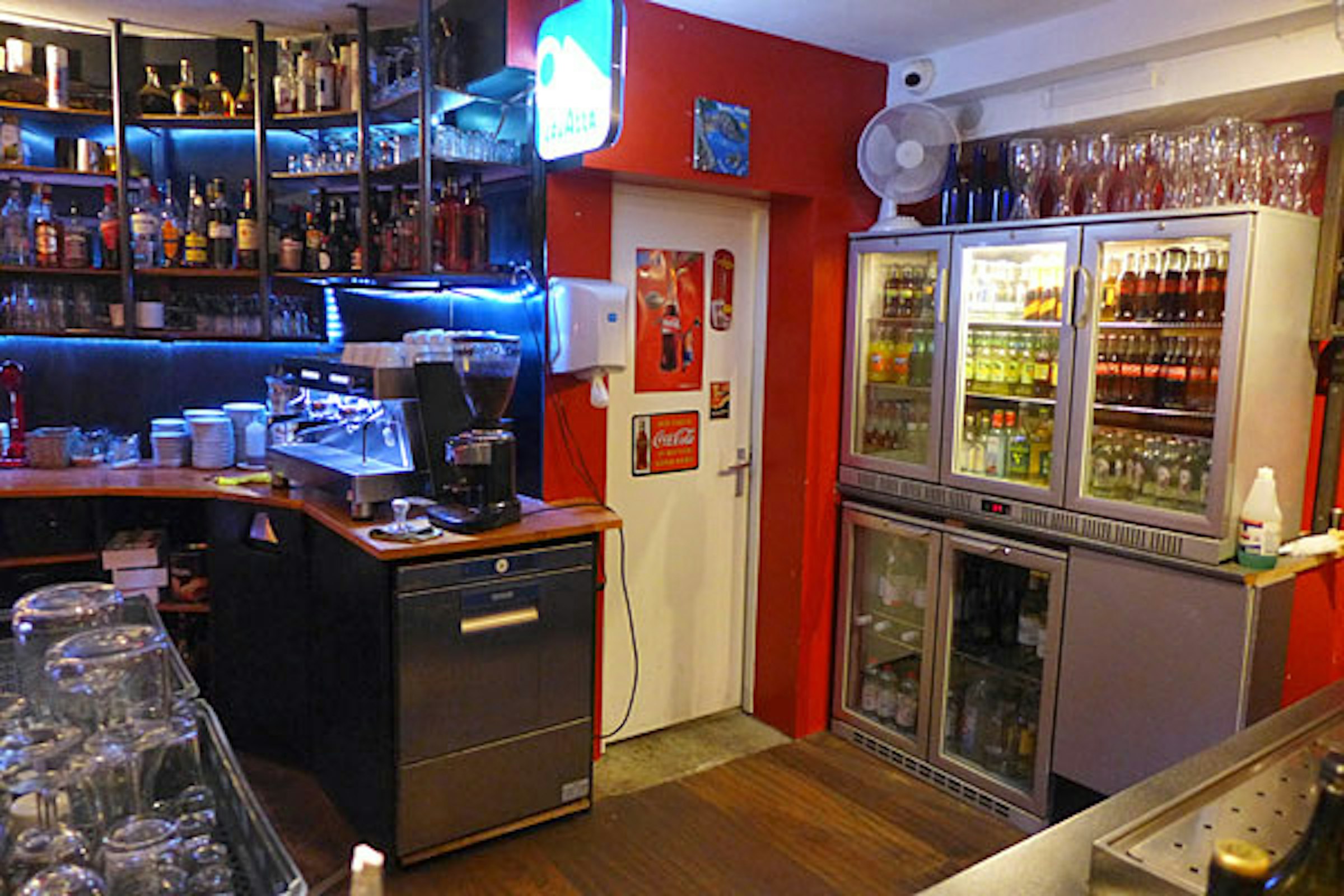 RESTAURANT TER OVERNAME IN DELFT – CIRCA 110 ZITPLAATSEN EN TERRASBOOT — foto 12 van 19