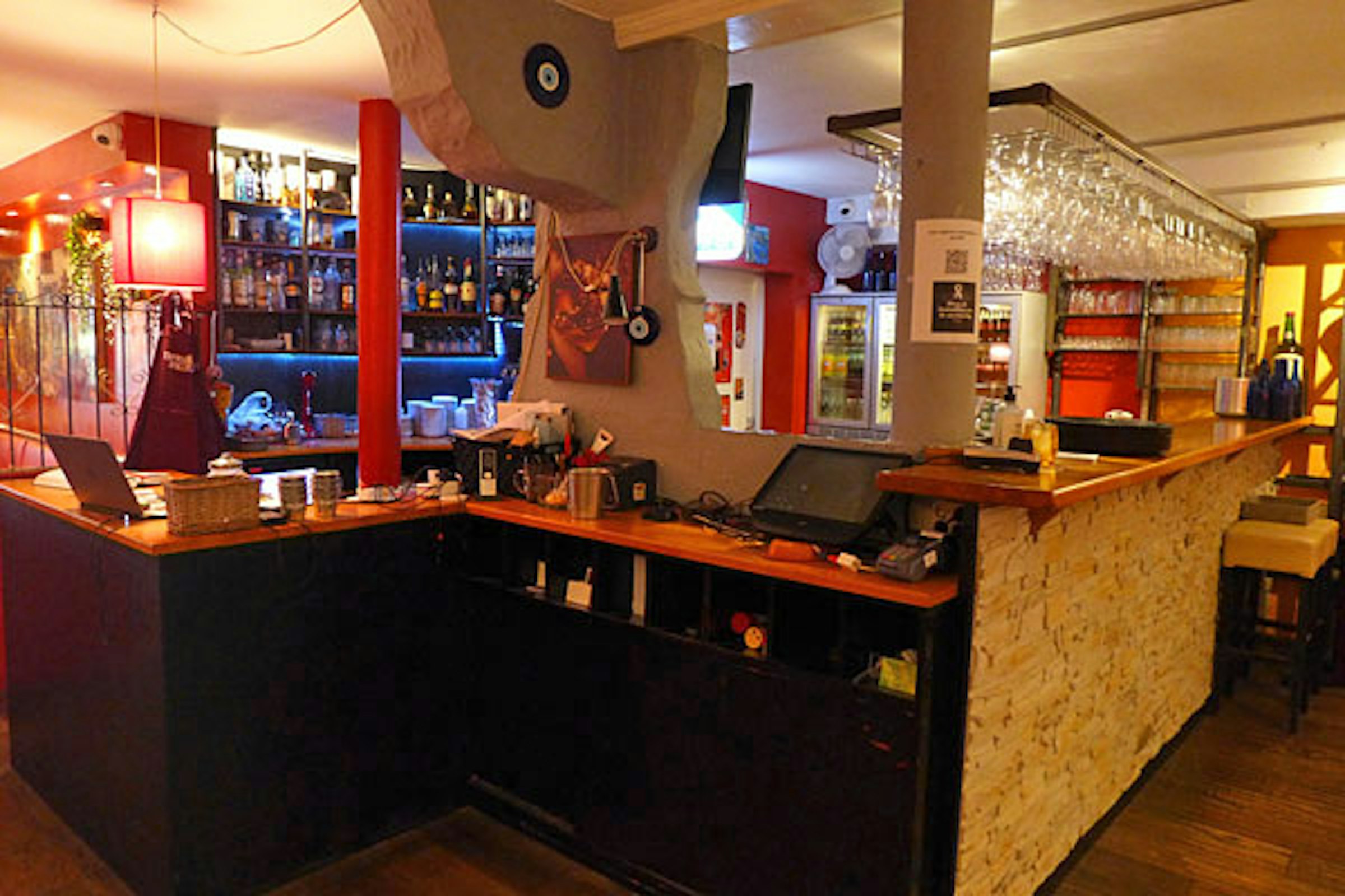 RESTAURANT TER OVERNAME IN DELFT – CIRCA 110 ZITPLAATSEN EN TERRASBOOT — foto 6 van 19