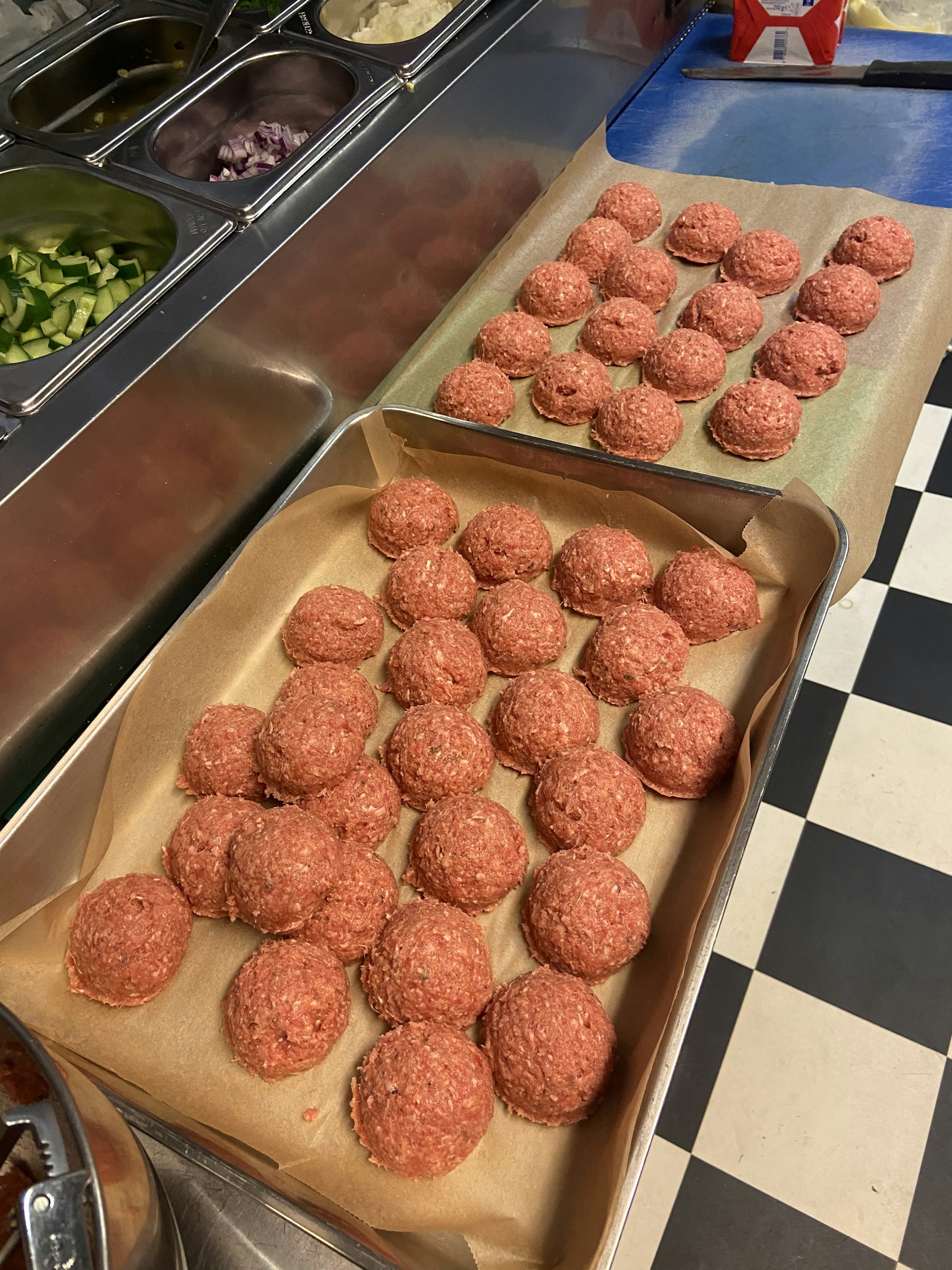 LUNCHROOM TER OVERNAME IN WORMERVEER – EETHUIS BETTY MET TERRAS — foto 6 van 7
