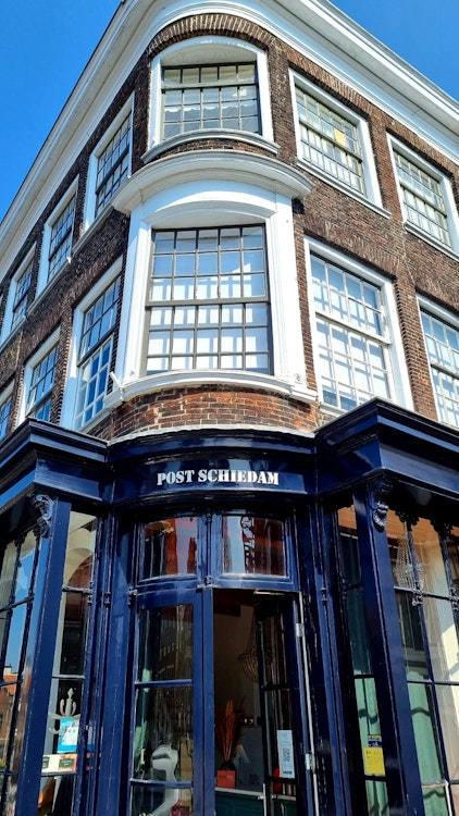 HORECALOCATIE TER OVERNAME IN SCHIEDAM – 90 M² EN TERRASMOGELIJKHEDEN — foto 2 van 10