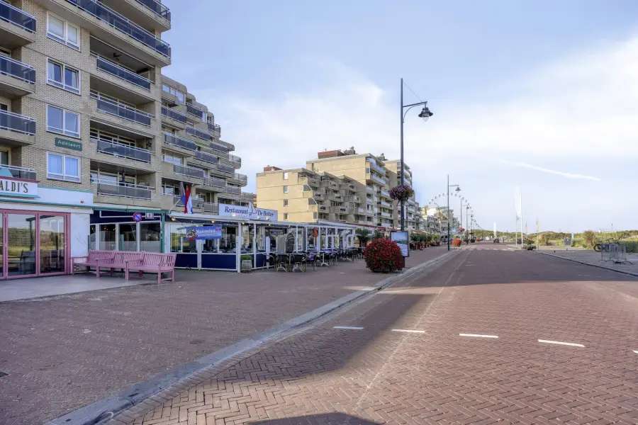 VISRESTAURANT TER OVERNAME IN NOORDWIJK – BOULEVARDLOCATIE — foto 5 van 11
