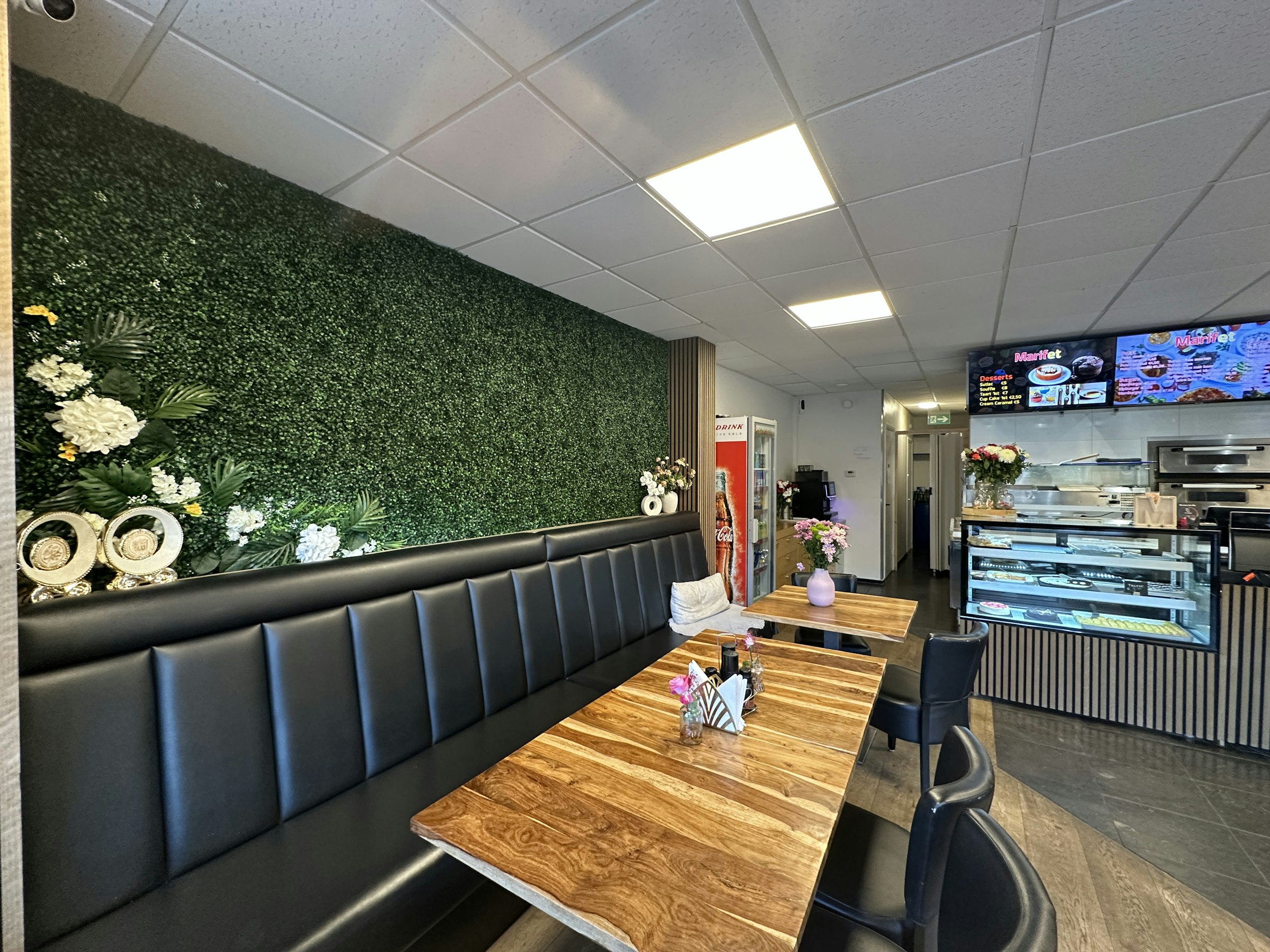 VOLLEDIG INGERICHTE HORECAZAAK TER OVERNAME IN DEN HAAG – WINKELCENTRUM LEYWEG — foto 4 van 19