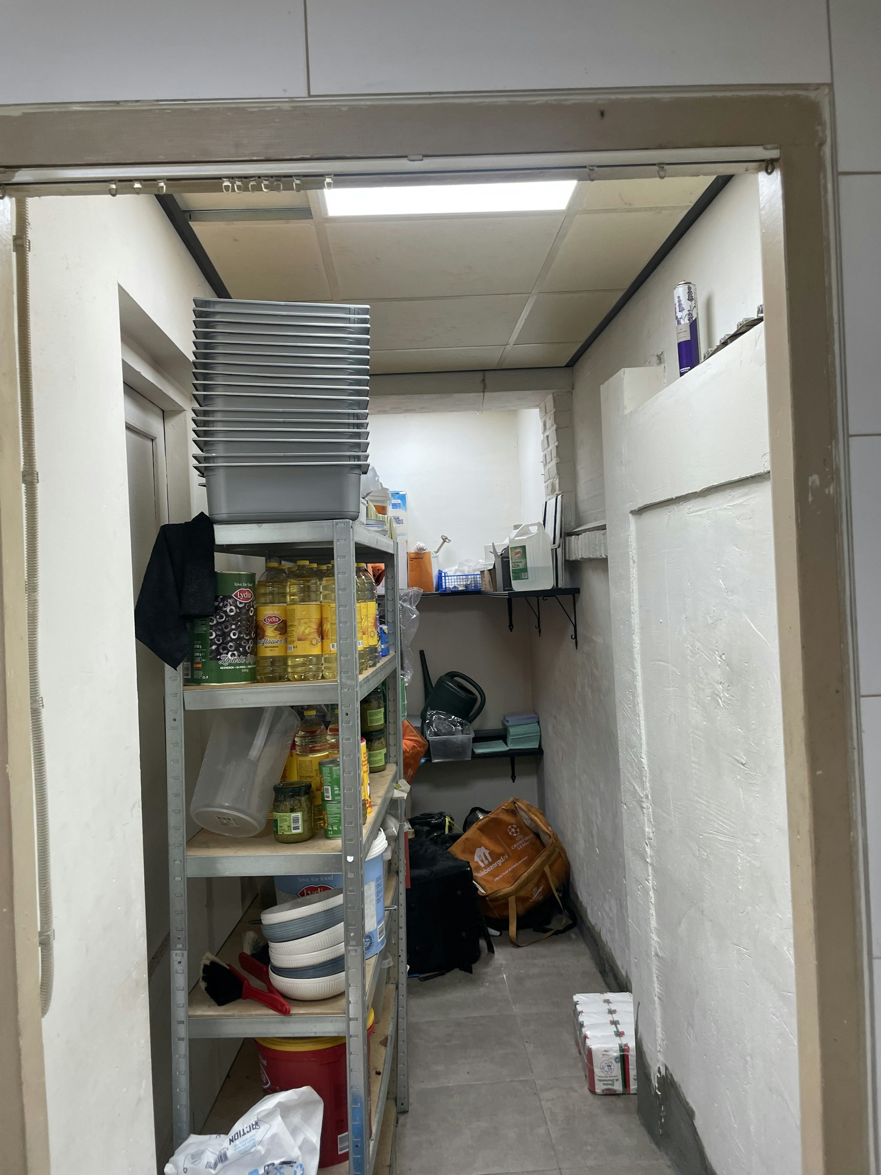 PIZZERIA & IJS SALON TER OVERNAME IN ’S-HERTOGENBOSCH – 140 M² EN COMPLETE BEZORGINFRASTRUCTUUR — foto 18 van 19