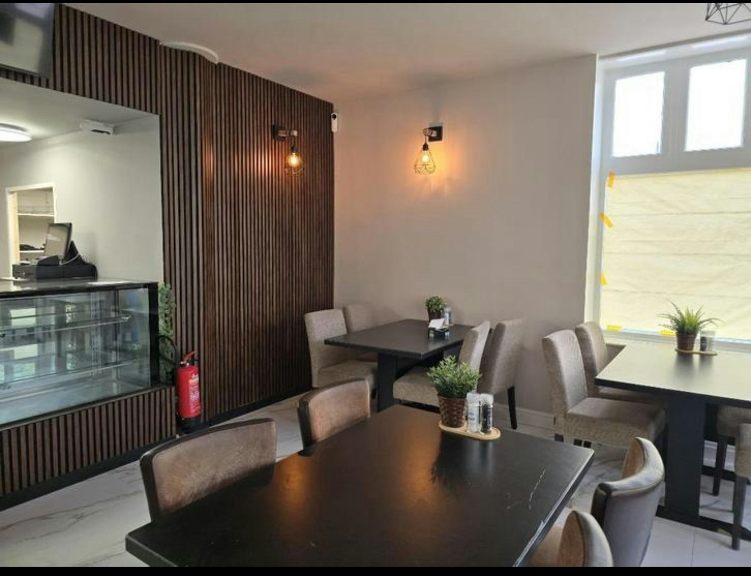 RESTAURANT TER OVERNAME IN HILLEGOM – INSTAPKLAAR EN CENTRAAL GELEGEN — foto 6 van 11