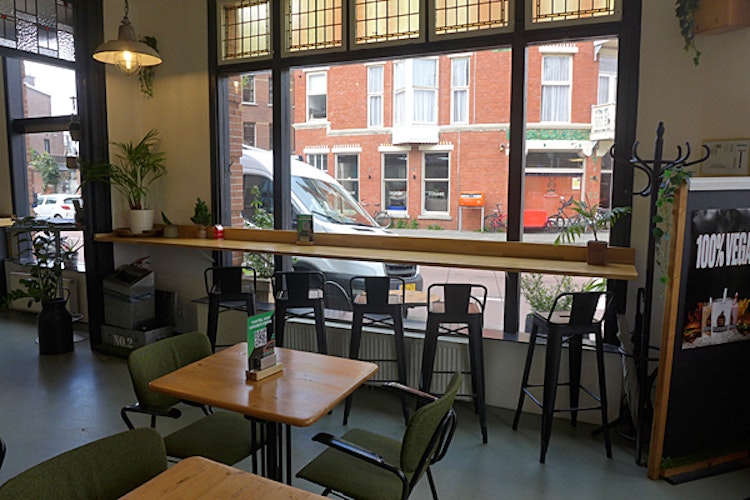 RESTAURANT TER OVERNAME IN DEN HAAG – HOEKPAND MET TERRAS — foto 16 van 22