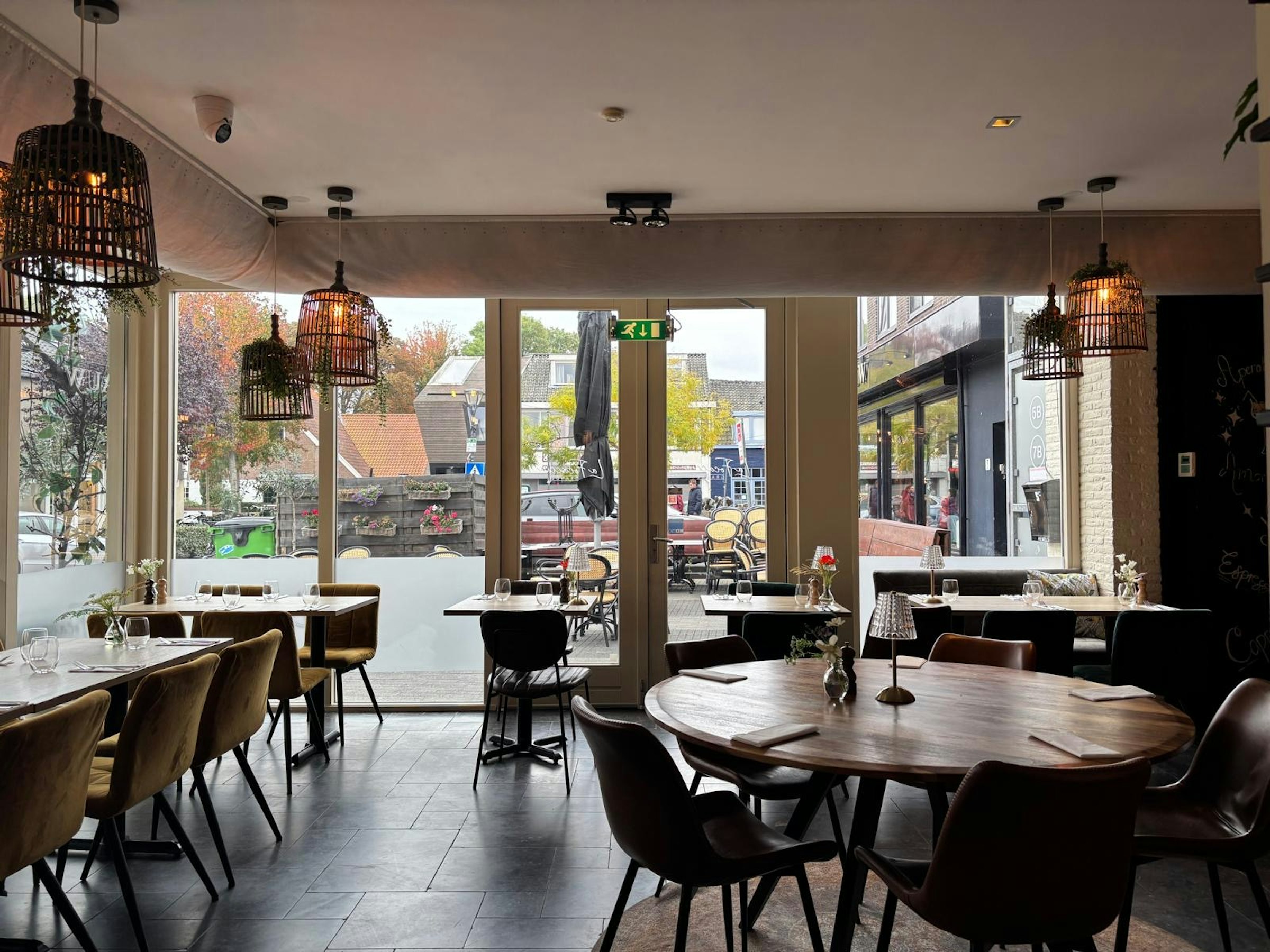ITALIAANS RESTAURANT TER OVERNAME IN OEGSTGEEST – COMPLEET INGERICHT — foto 3 van 16