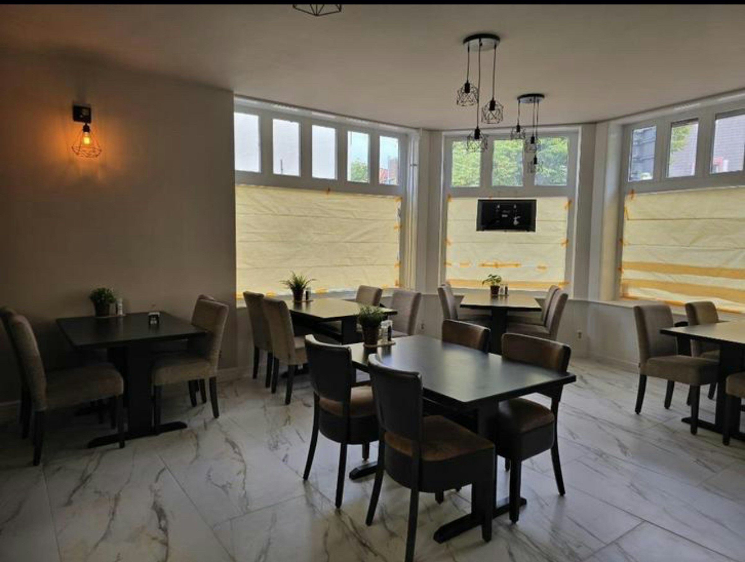 RESTAURANT TER OVERNAME IN HILLEGOM – INSTAPKLAAR EN CENTRAAL GELEGEN — foto 5 van 11