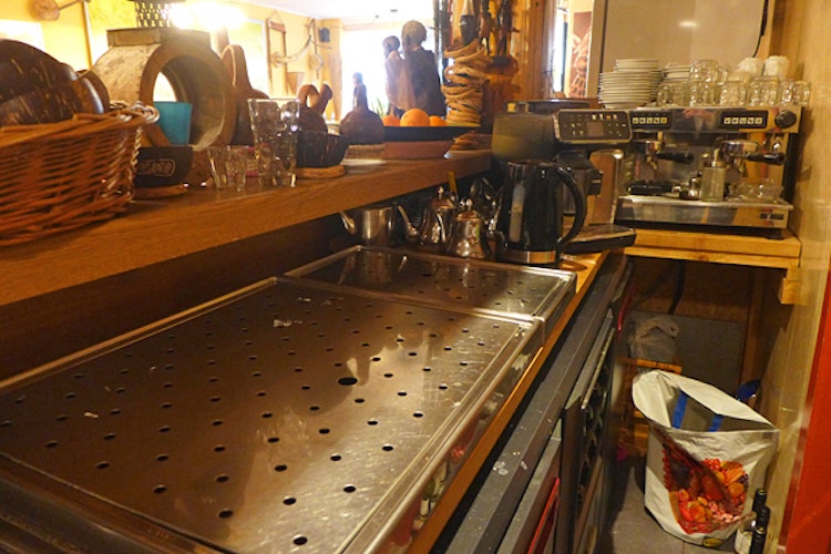 RESTAURANT TER OVERNAME IN DEN HAAG – 36 ZITPLAATSEN EN TERRASMOGELIJKHEID — foto 13 van 17