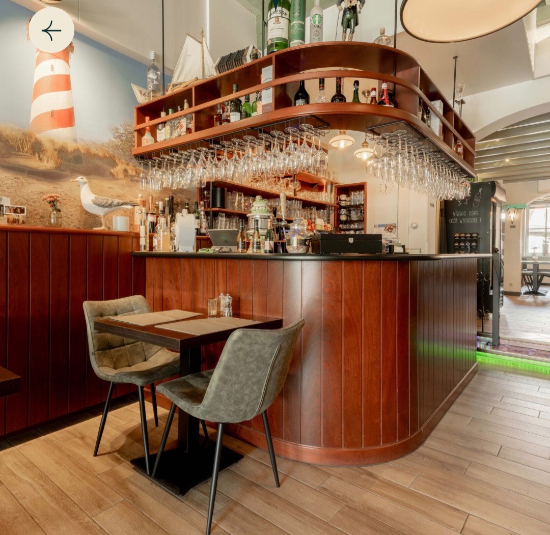 RESTAURANT MET VASTGOED TER OVERNAME IN BROUWERSHAVEN – HAVENLOCATIE, TERRAS EN BOVENWONING — foto 8 van 15