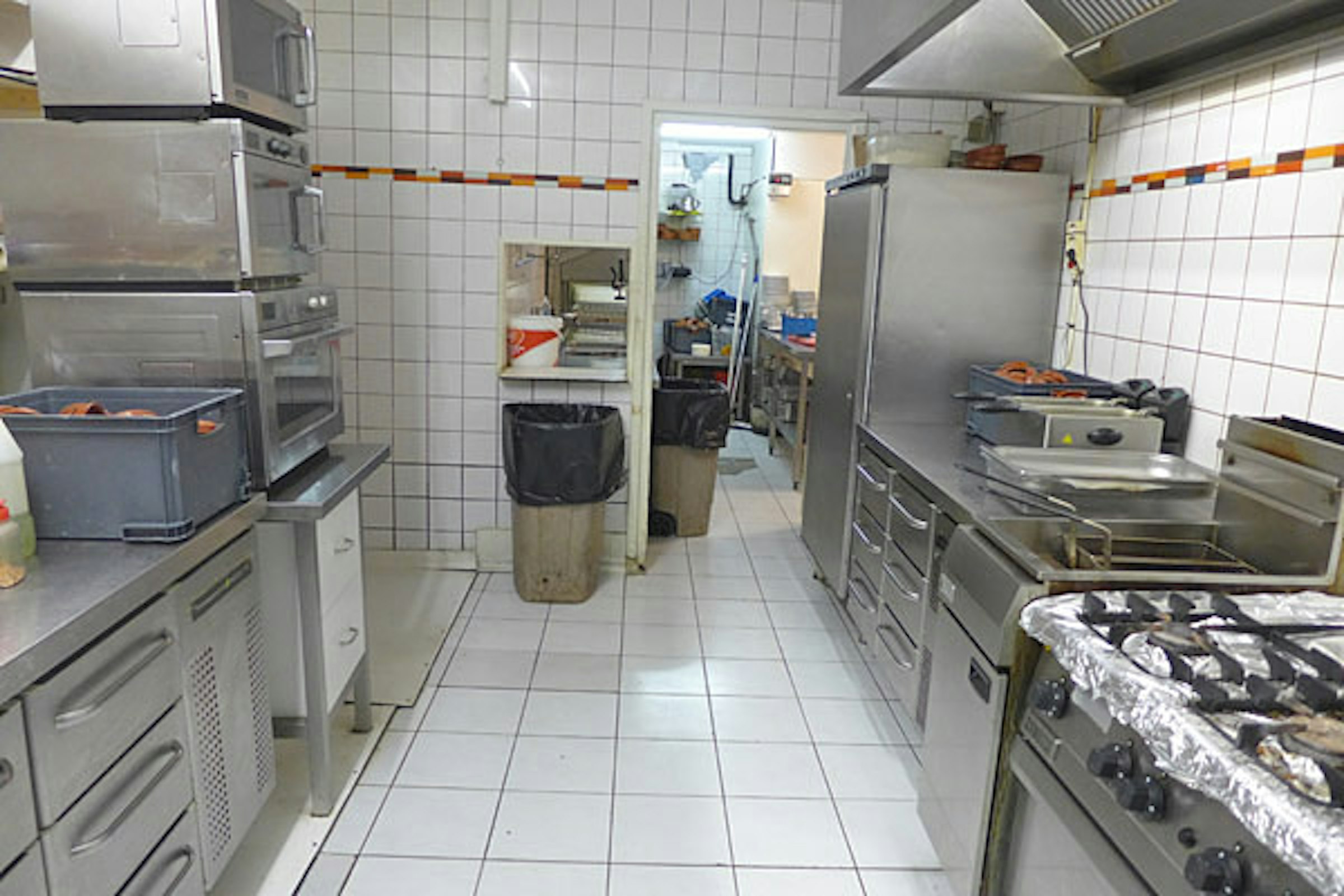 RESTAURANT TER OVERNAME IN DELFT – CIRCA 110 ZITPLAATSEN EN TERRASBOOT — foto 19 van 19