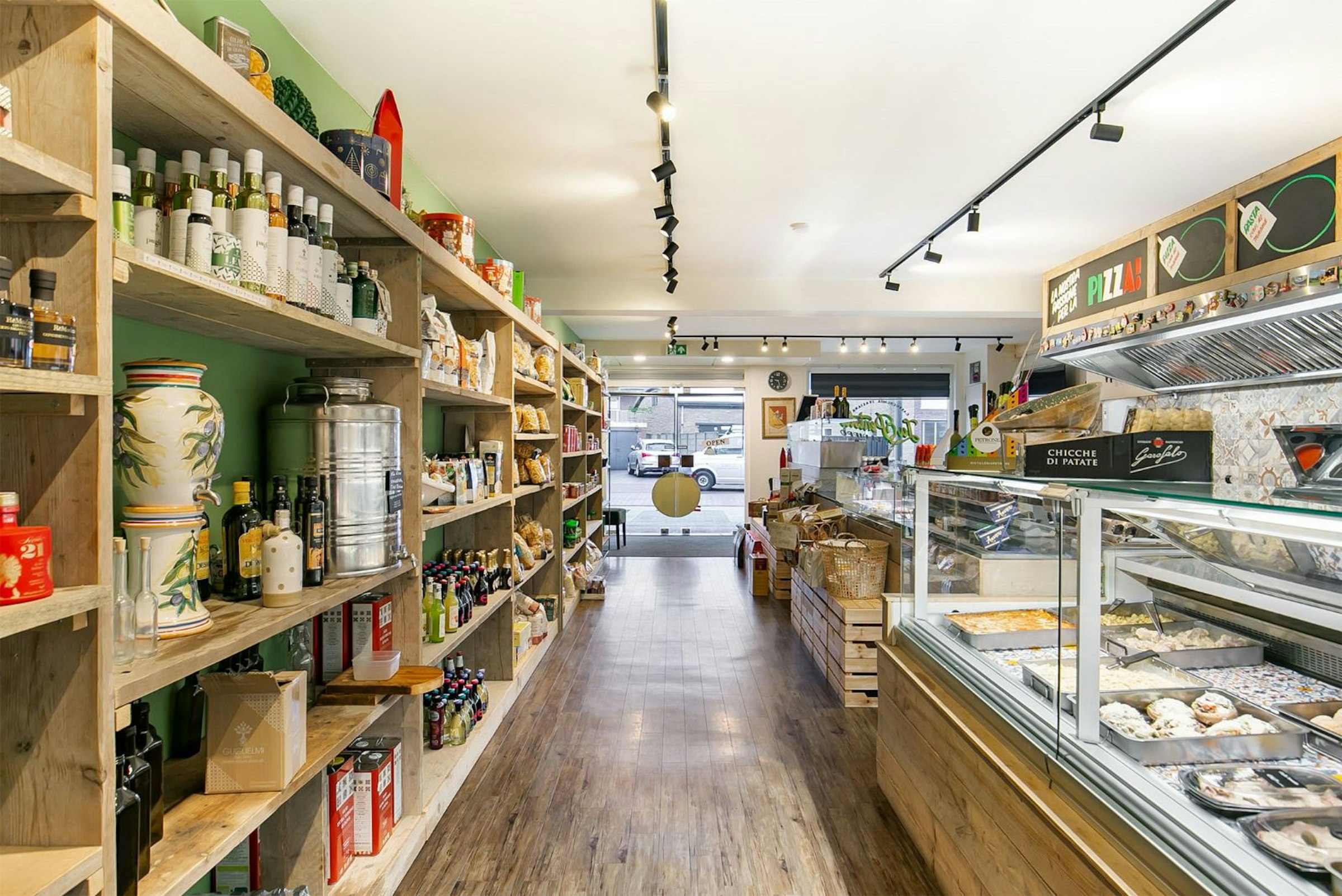 ITALIAANSE DELICATESSEWINKEL & HORECA TER OVERNAME IN ELST – 110 M² — foto 5 van 26