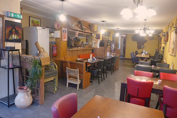 RESTAURANT TER OVERNAME IN DEN HAAG – 36 ZITPLAATSEN EN TERRASMOGELIJKHEID — foto 5 van 17