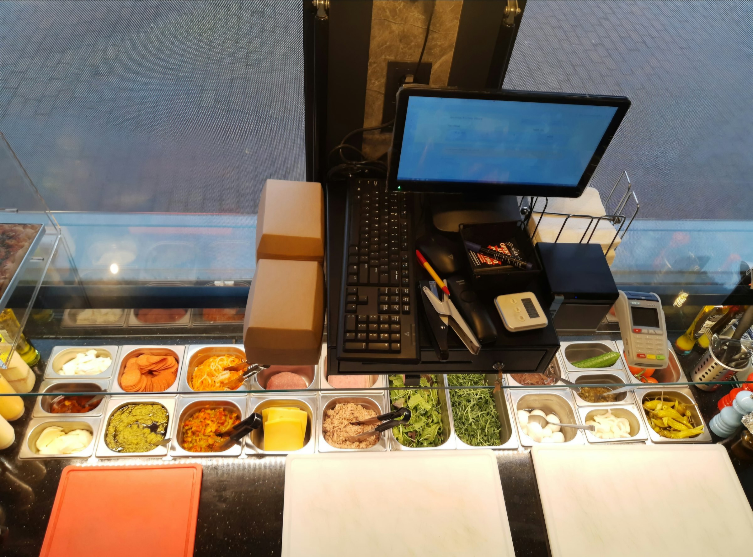 BROODJESZAAK KIOSK TER OVERNAME IN ARNHEM – 15 M² IN HET CENTRUM — foto 4 van 7