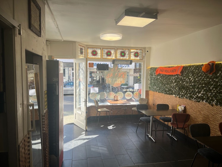 KEBAPZAAK MET BOVENWONING TER OVERNAME IN TILBURG – 60 M² — foto 2 van 4