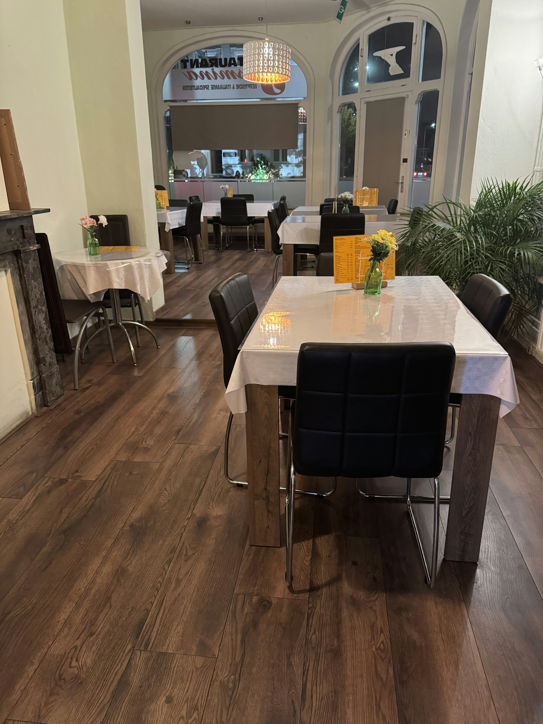 PIZZERIA & GRILLROOM TER OVERNAME IN HEERLEN – 100 M² EN VASTE KLANTENKRING — foto 2 van 4