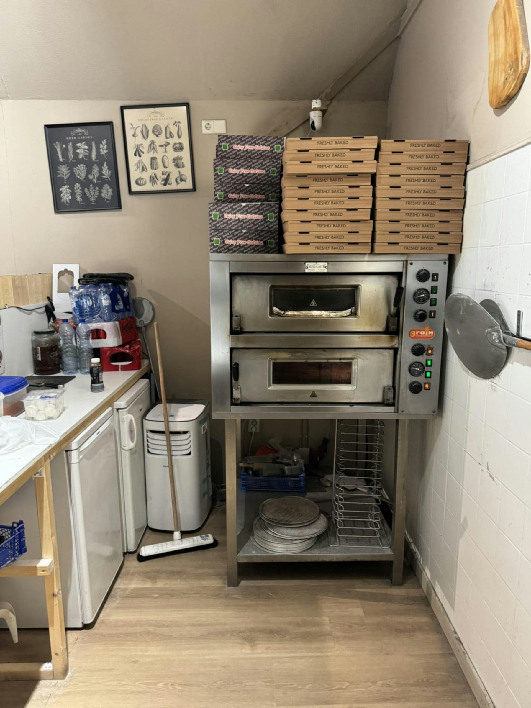 ITALIAANS RESTAURANT TER OVERNAME IN HILLEGOM – PIZZA EN PASTA — foto 5 van 7