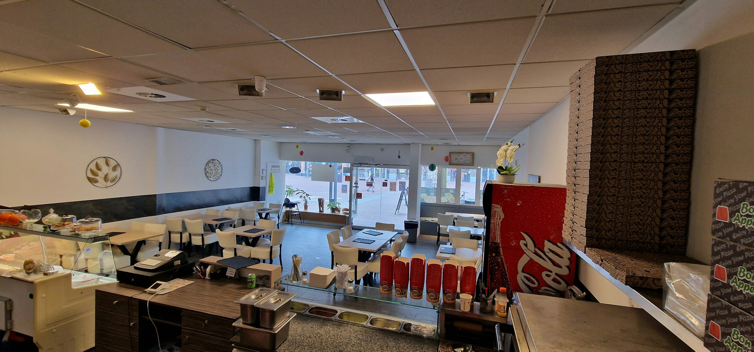 CAFÉ-RESTAURANT TER OVERNAME IN WEERT – TERRAS EN CENTRUMLOCATIE — foto 6 van 13