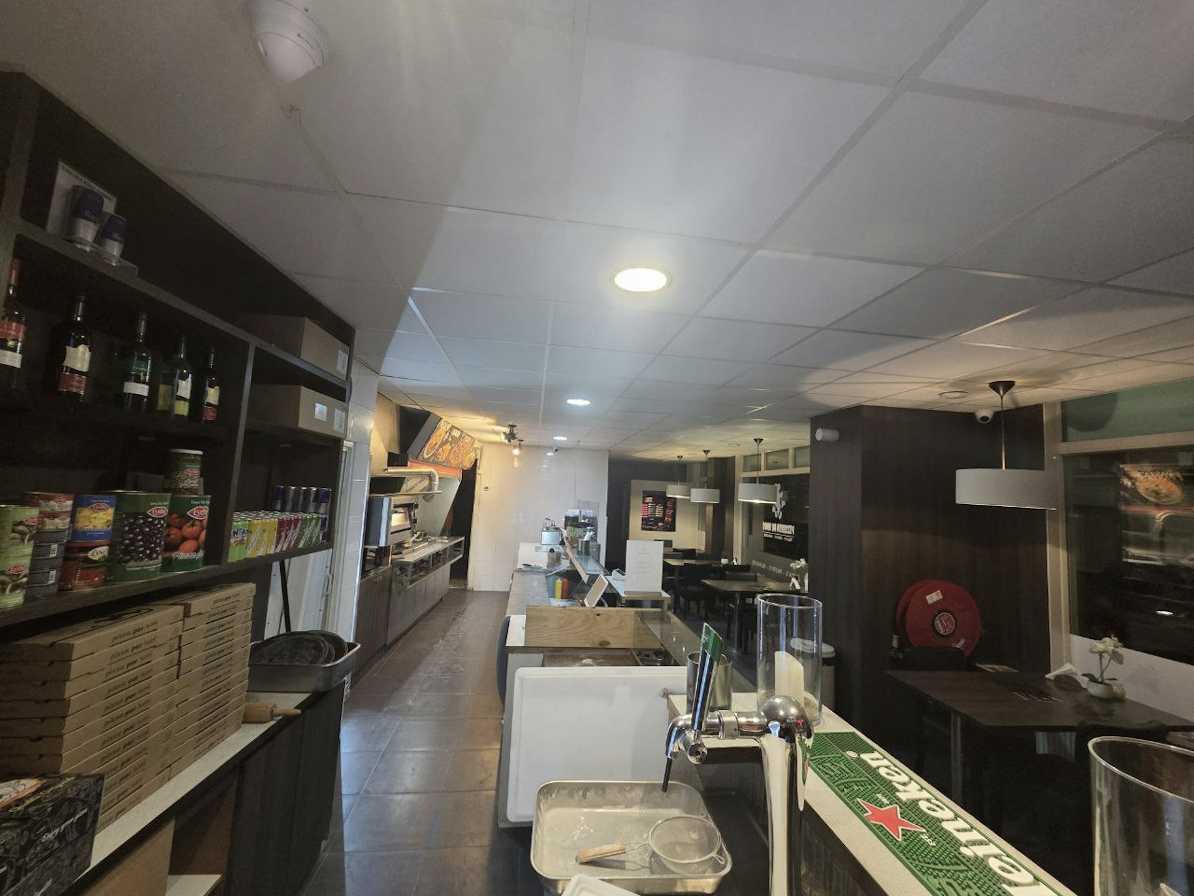 PIZZERIA TER OVERNAME IN HAARLEM – 95 M², TERRAS EN AFHAAL- EN BEZORGEXPLOITATIE — foto 19 van 23