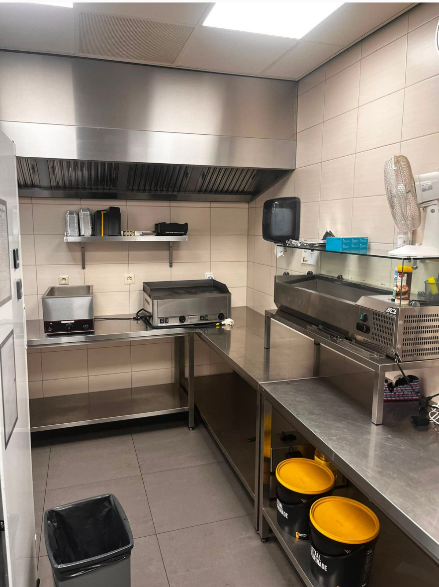 BEZORGRESTAURANT TER OVERNAME IN HARDERWIJK – 90 M² EN NABIJ HET STATION — foto 3 van 4