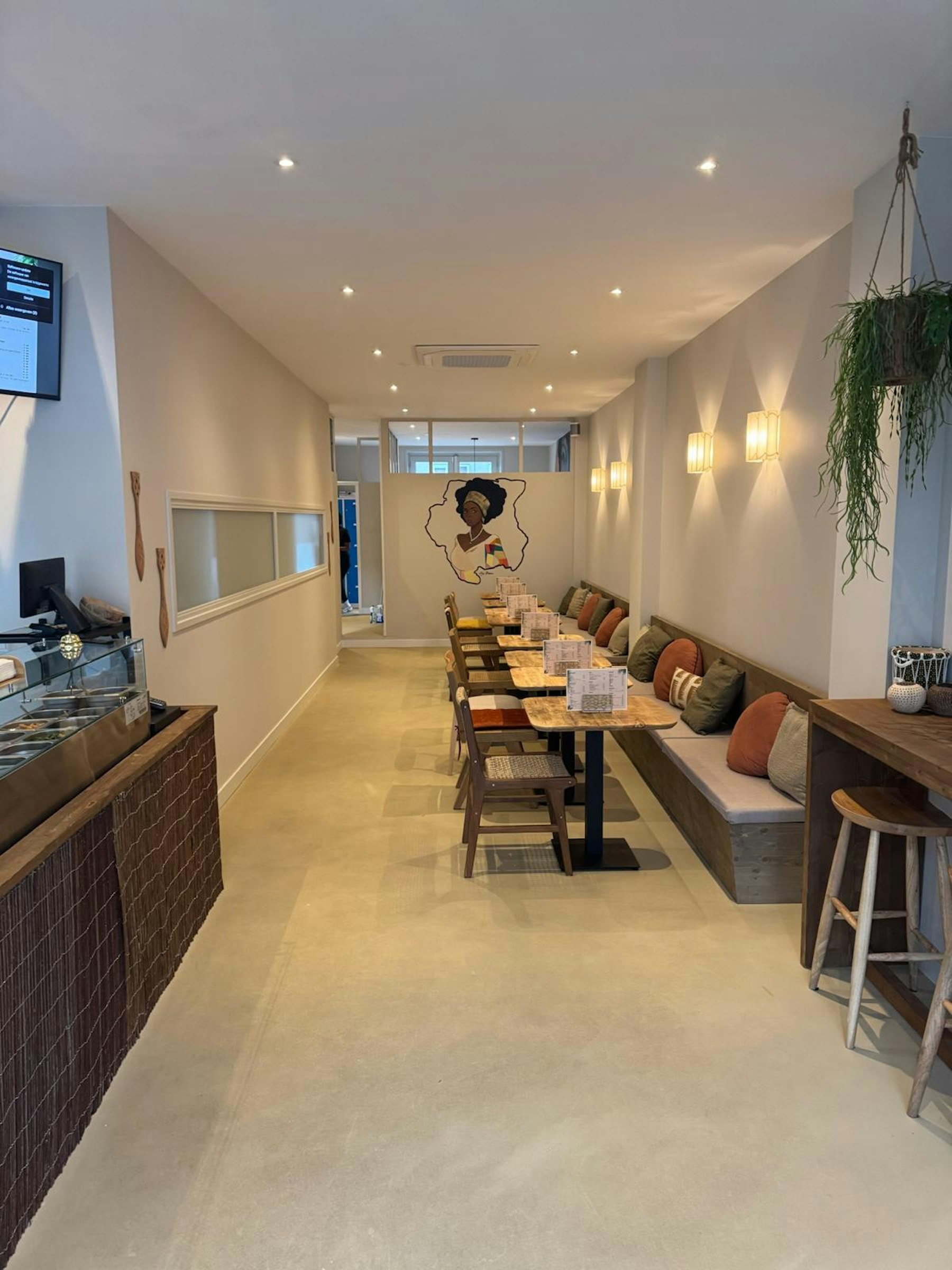 SURINAAMS RESTAURANT TER OVERNAME IN ALPHEN AAN DEN RIJN – INSTAPKLAAR — foto 7 van 12