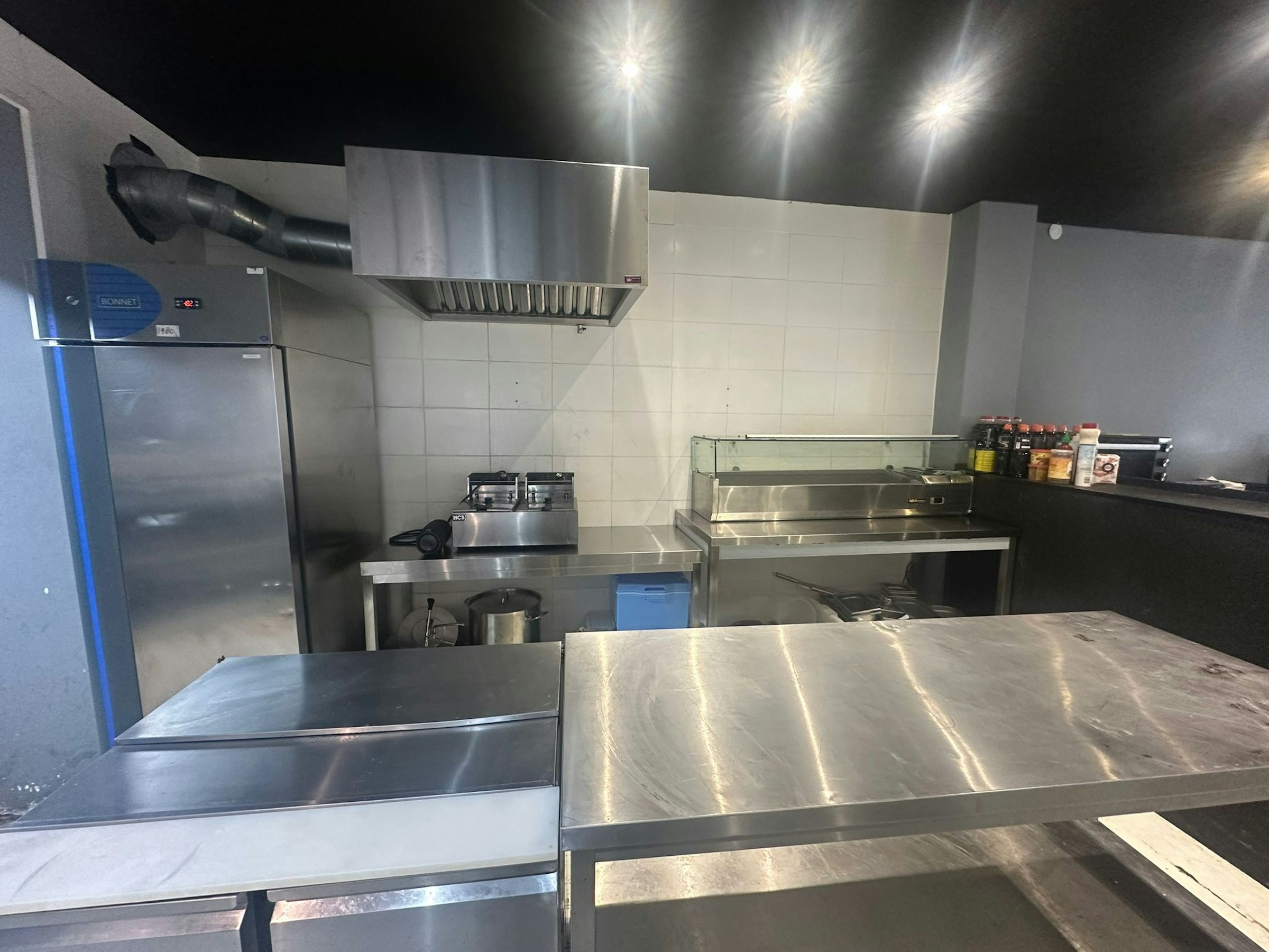 AFHAAL- & BEZORGRESTAURANT TER OVERNAME IN ROOSENDAAL – SUSHI- EN PASTACONCEPT — foto 5 van 6