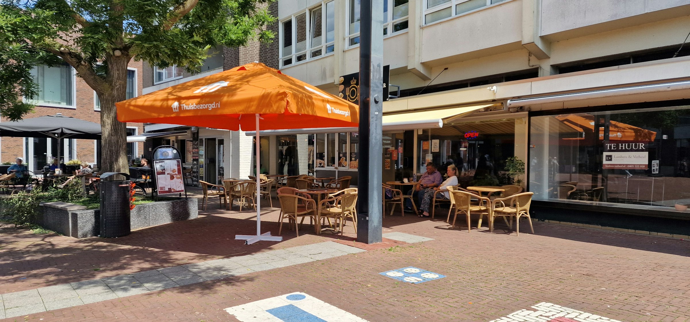 CAFÉ-RESTAURANT TER OVERNAME IN WEERT – TERRAS EN CENTRUMLOCATIE — foto 4 van 13