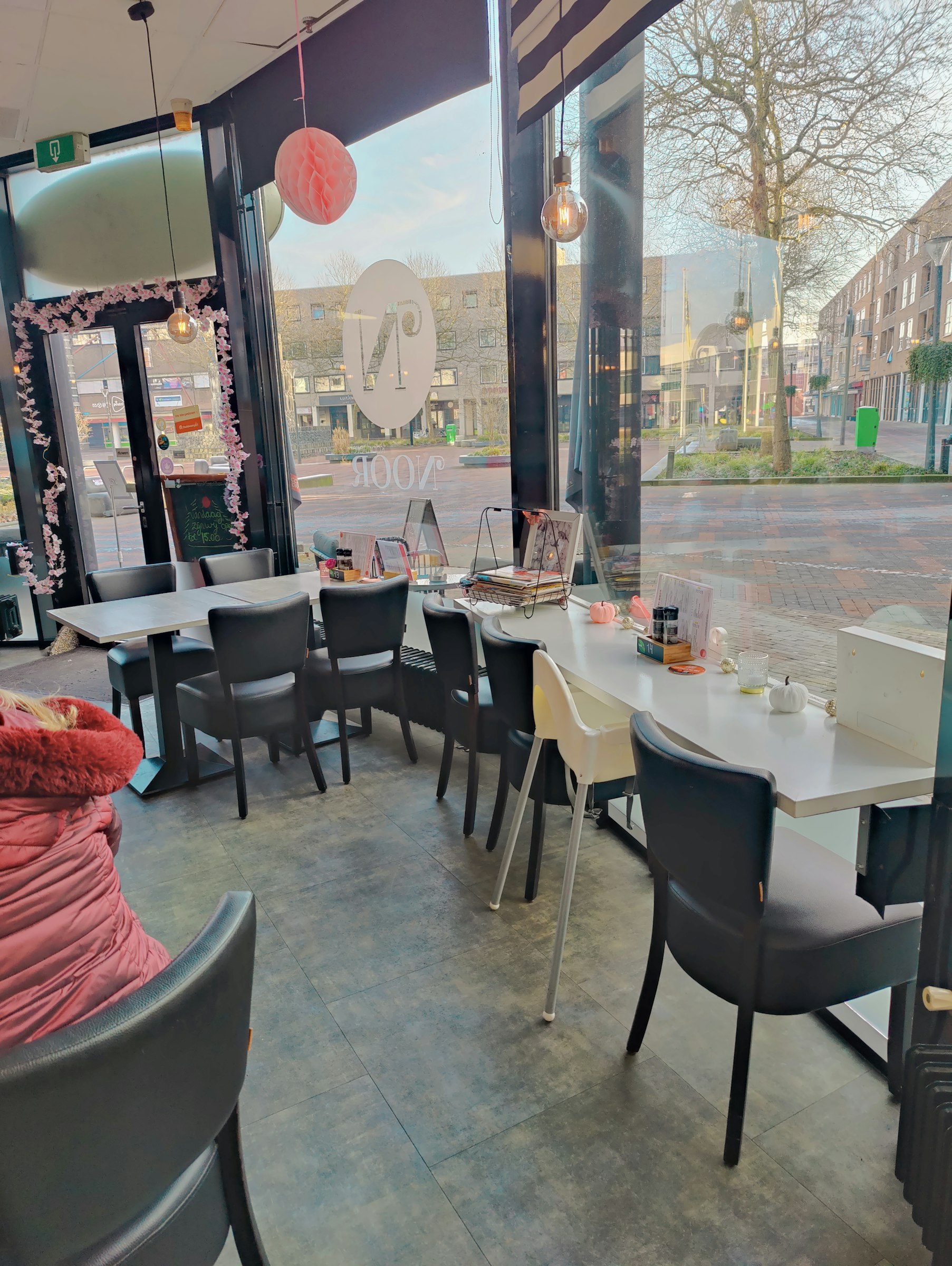RESTAURANT TER OVERNAME IN LELYSTAD – 150 M² IN HET CENTRUM — foto 3 van 11