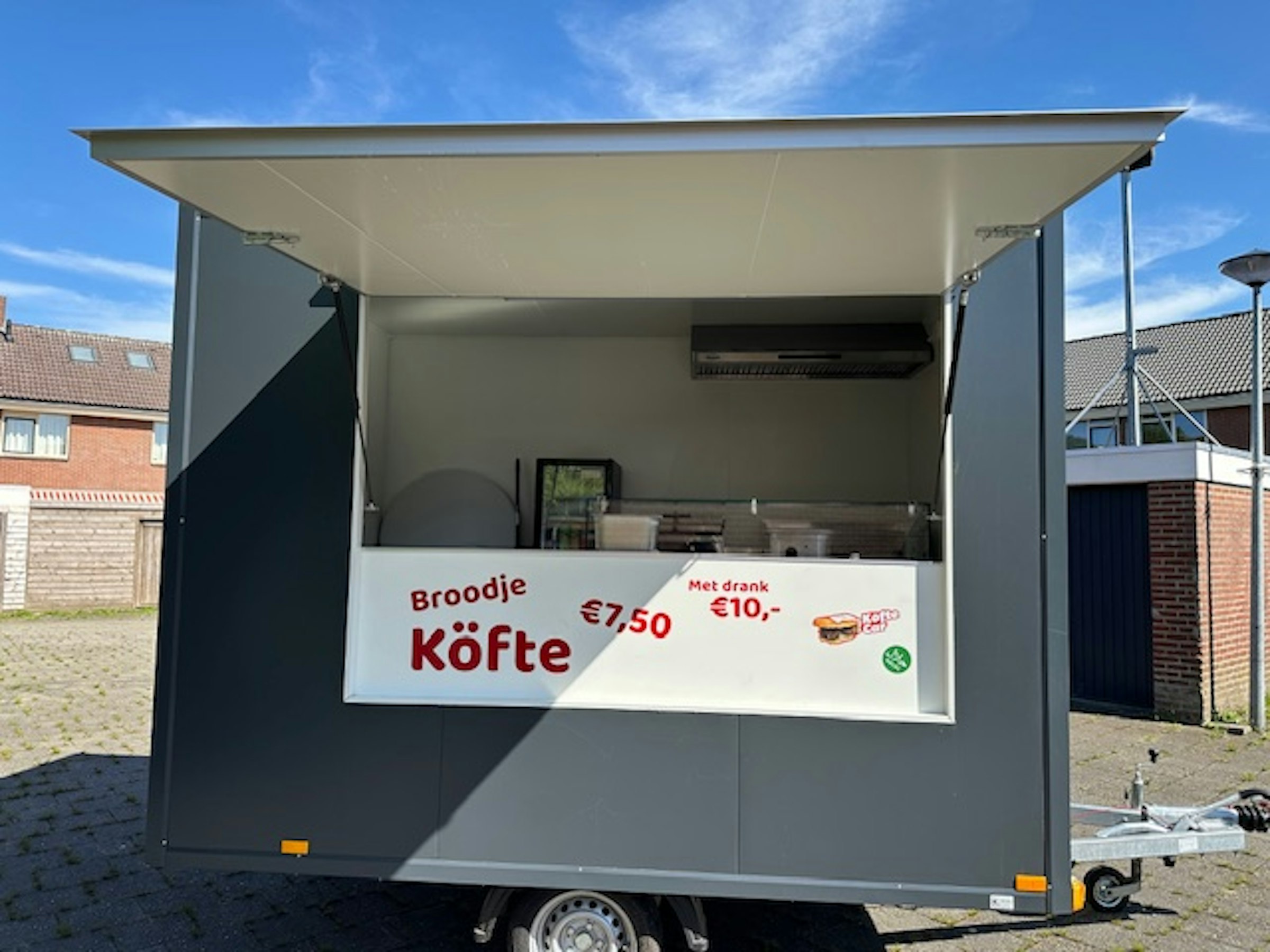 BIJNA NIEUWE FOODTRUCK TER OVERNAME IN NIJMEGEN – BOUWJAAR 2024 — foto 2 van 14